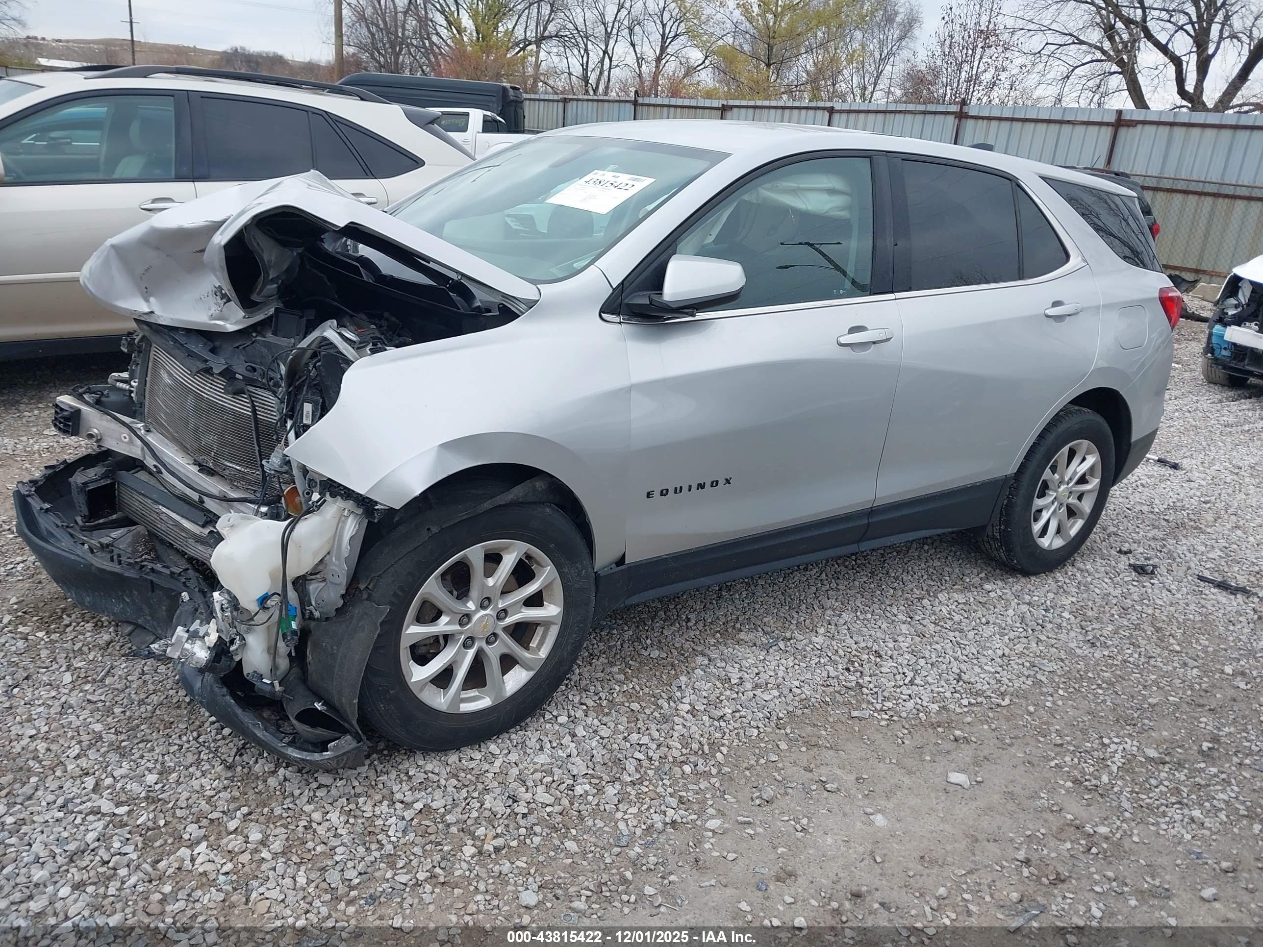 CHEVROLET EQUINOX image 2