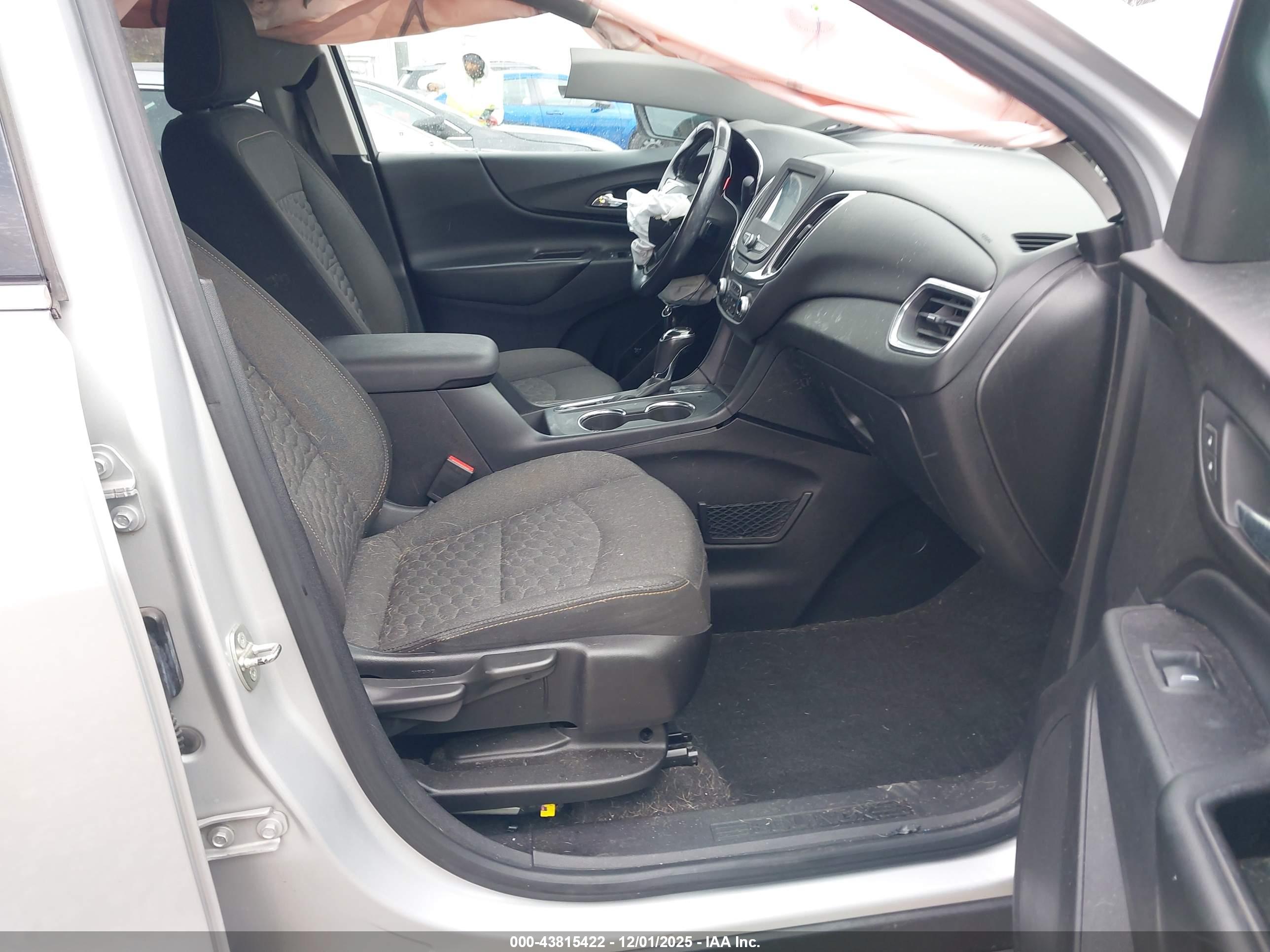 CHEVROLET EQUINOX image 5