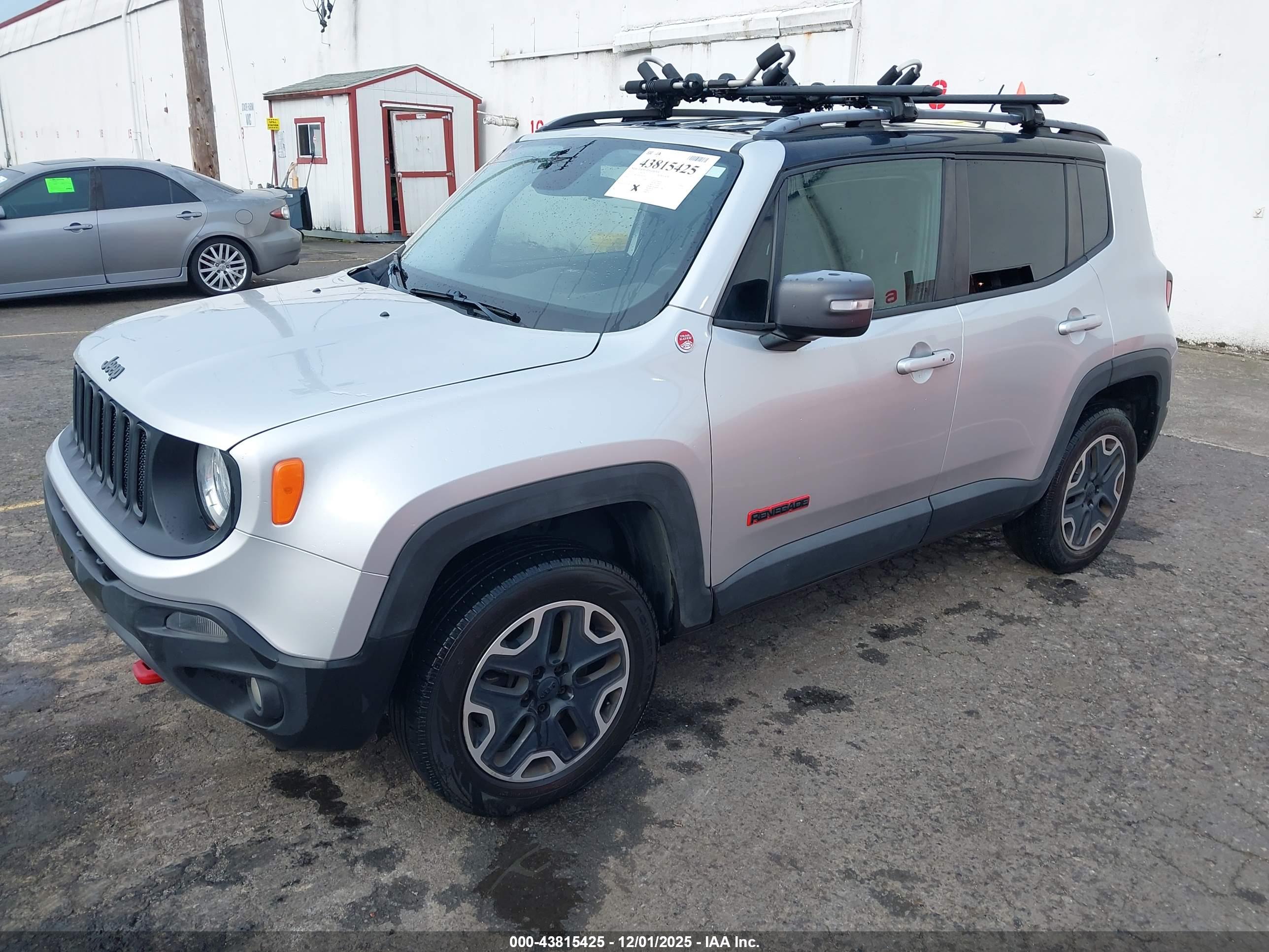 JEEP RENEGADE image 2