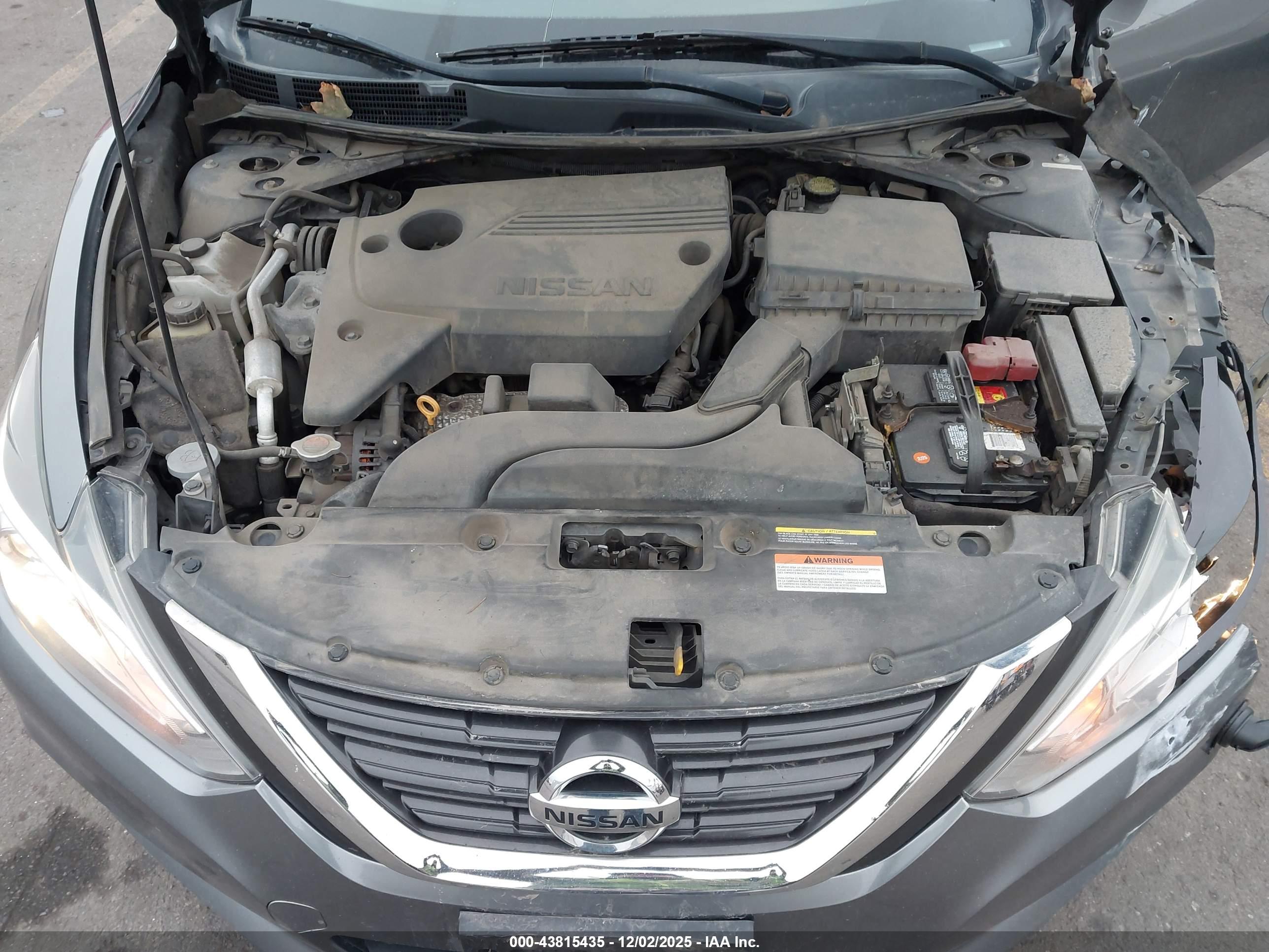 NISSAN ALTIMA image 10