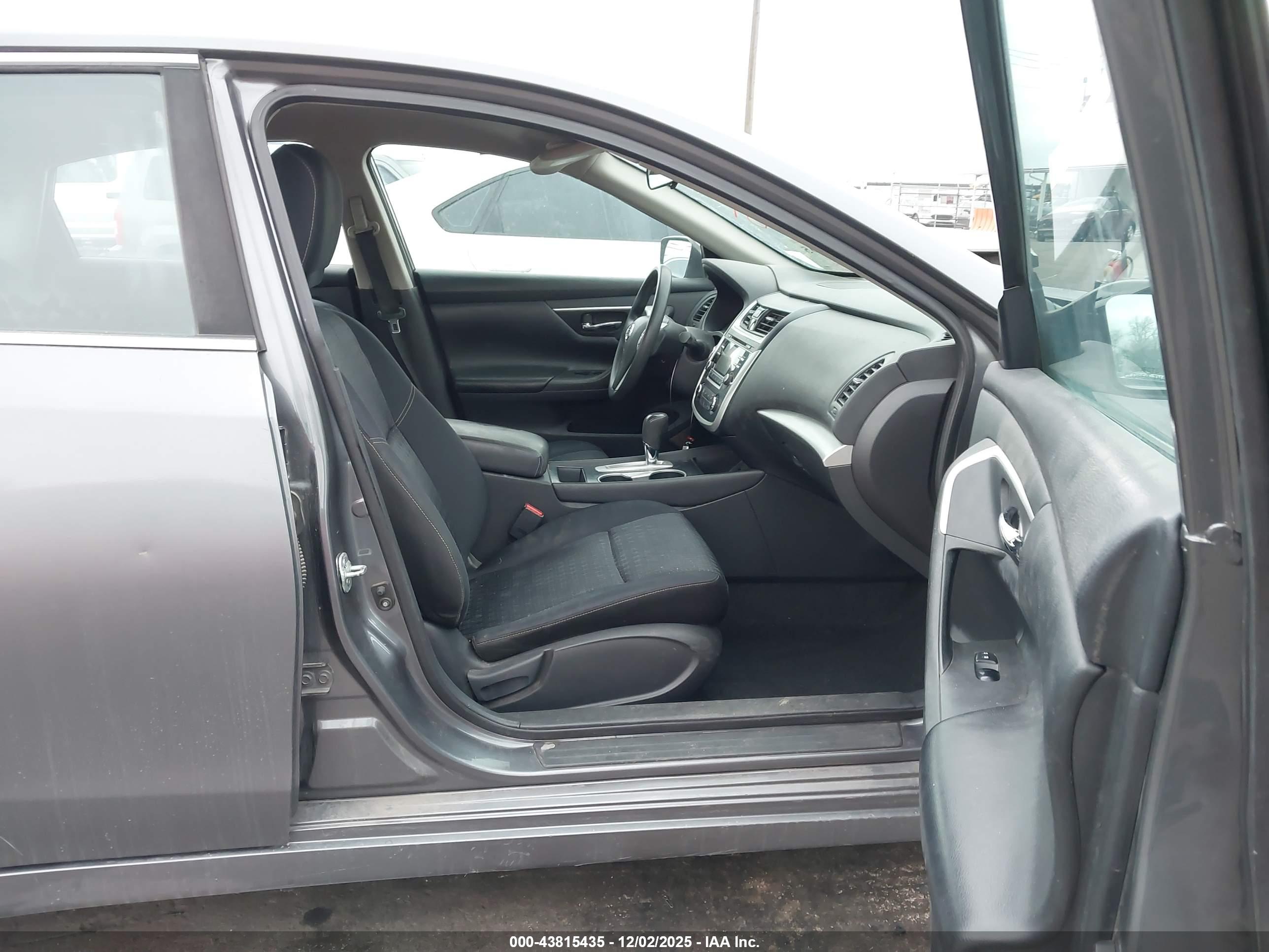 NISSAN ALTIMA image 5