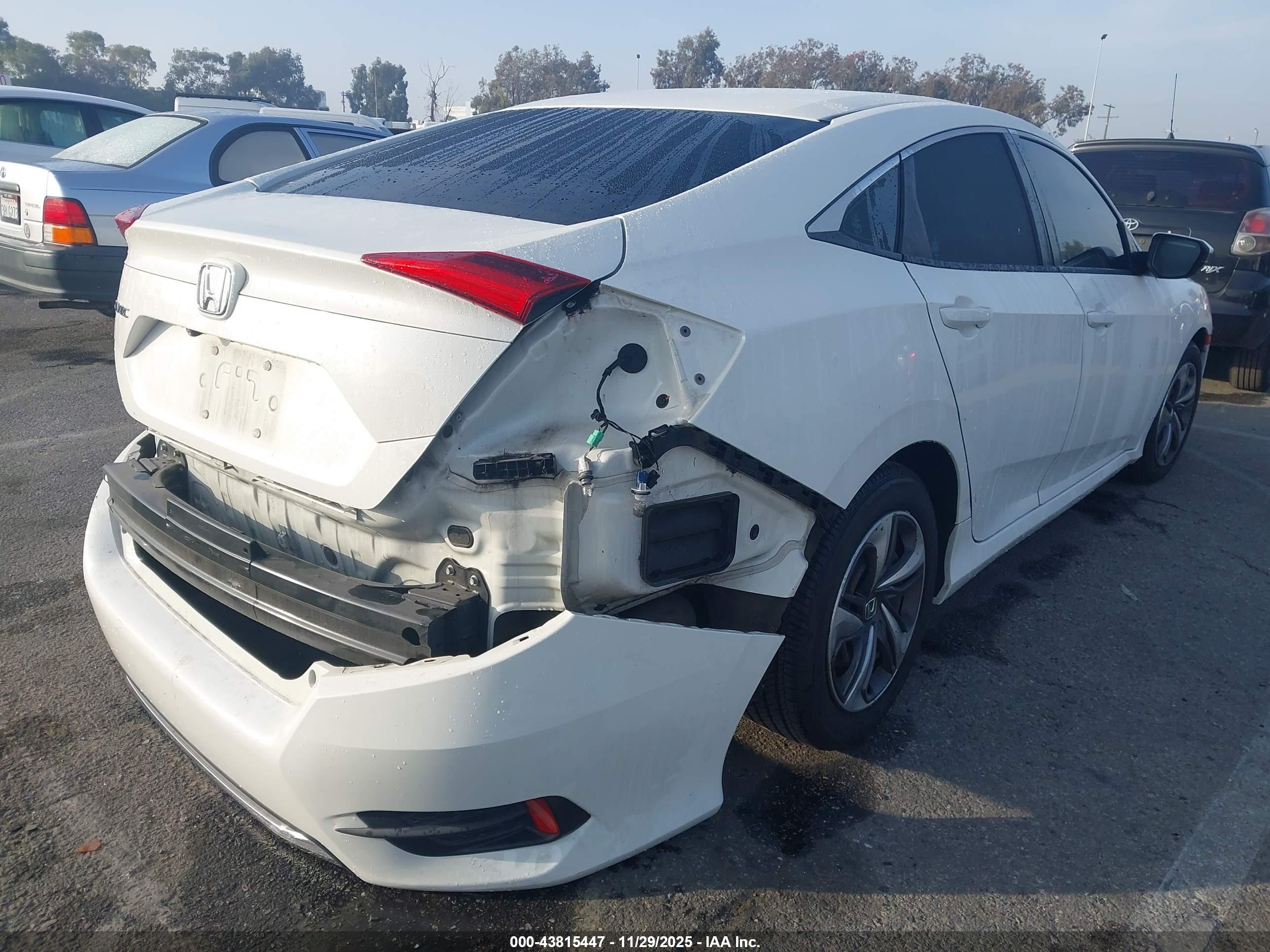 HONDA CIVIC image 4