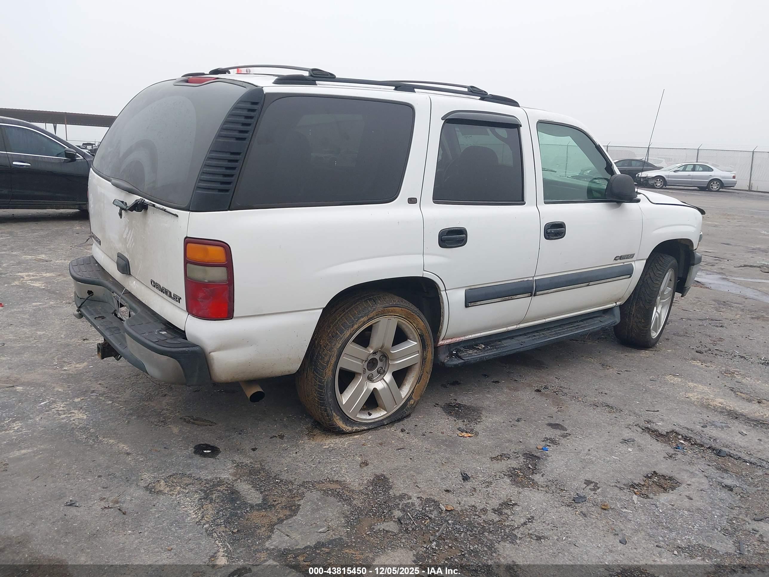 CHEVROLET TAHOE image 4