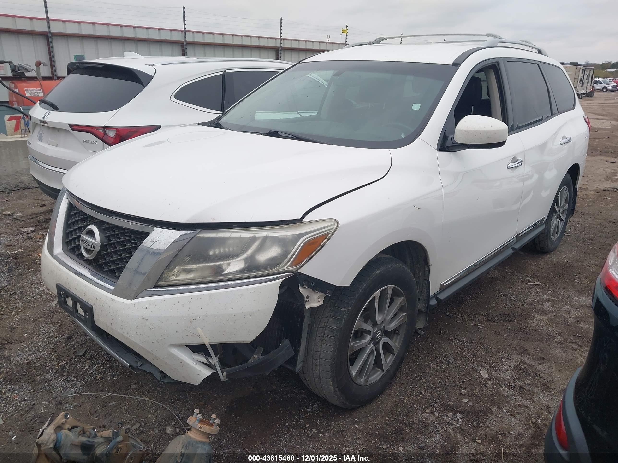 NISSAN PATHFINDER image 2