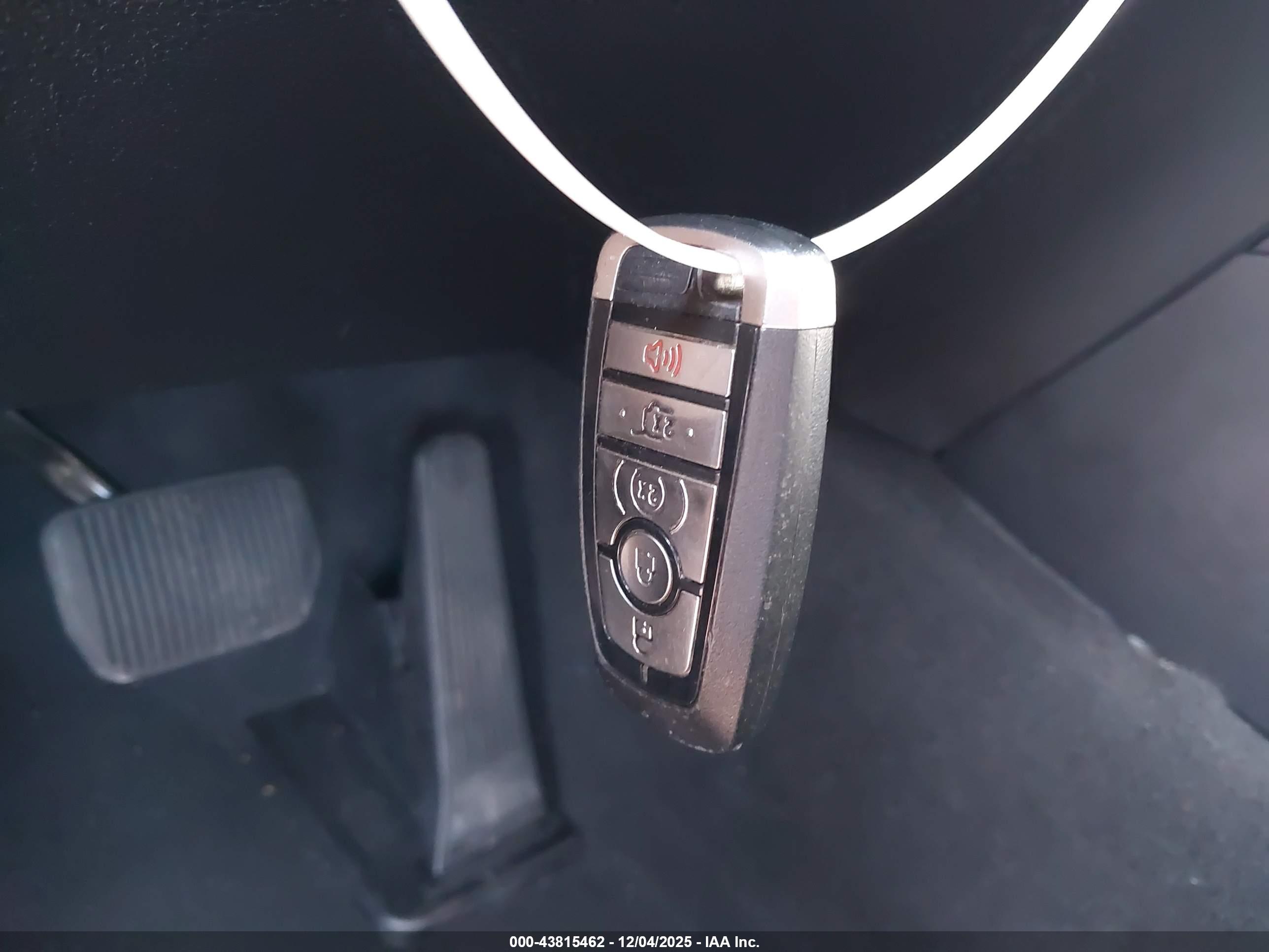 FORD EXPLORER image 11