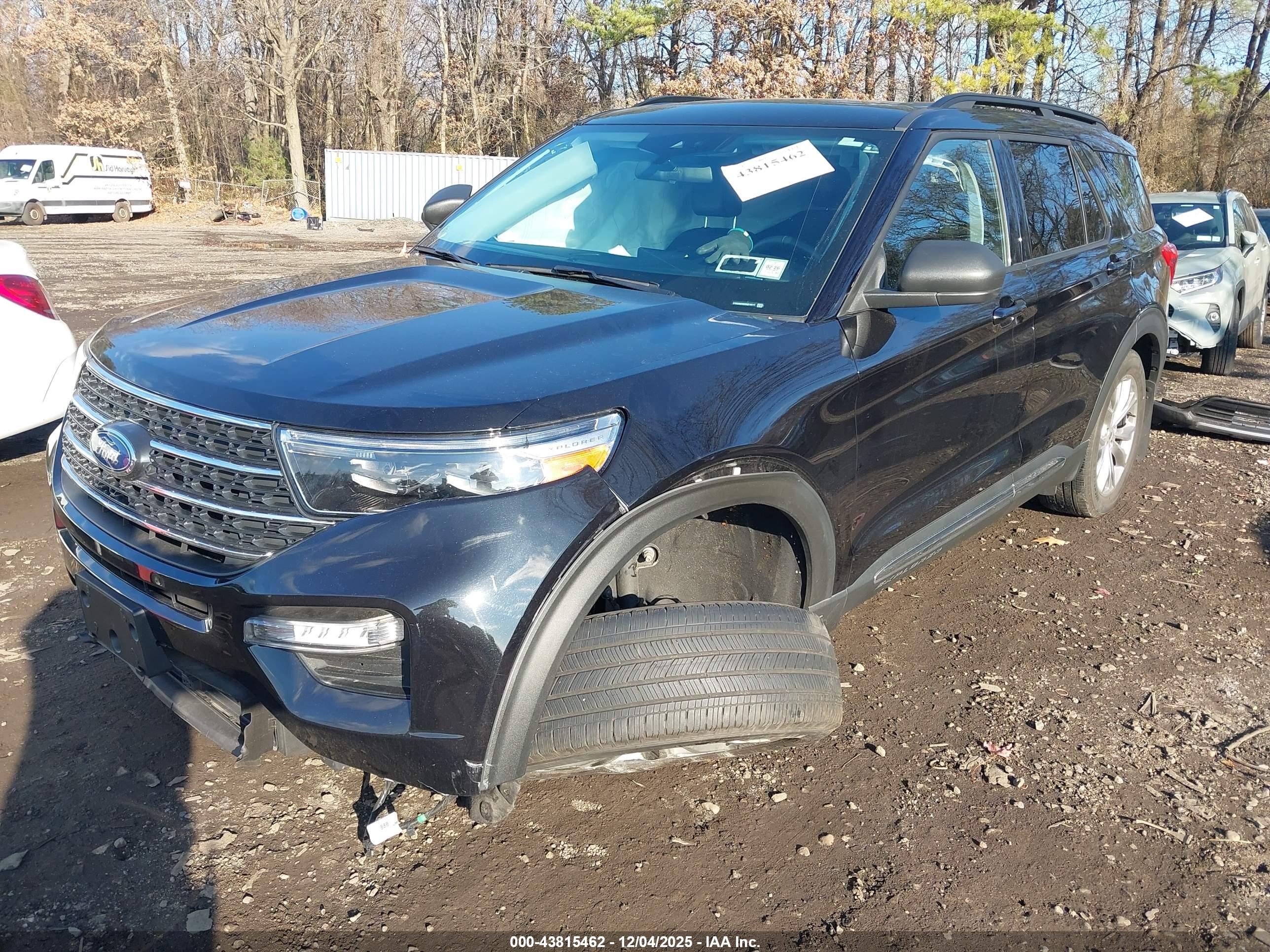 FORD EXPLORER image 6