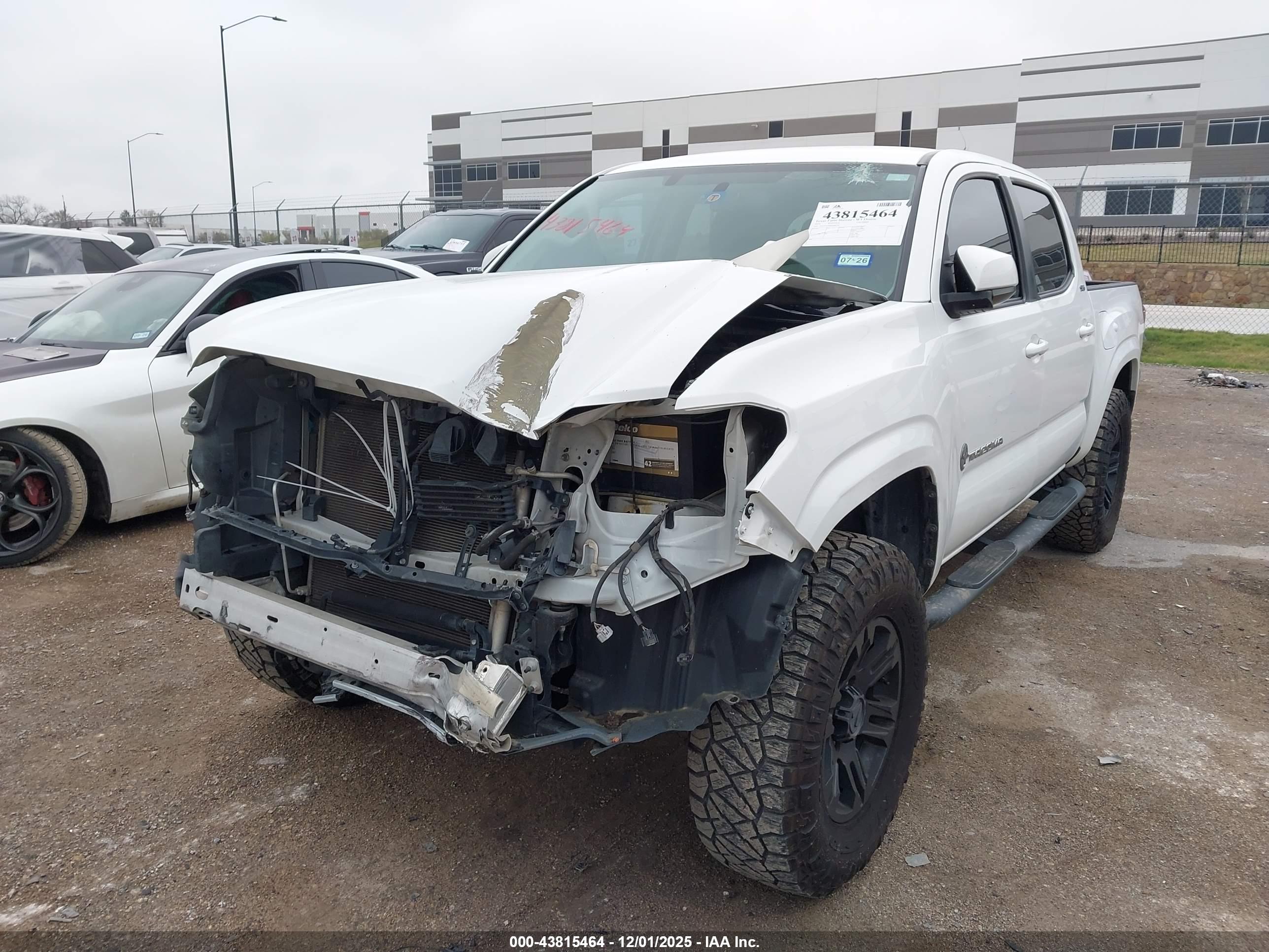 TOYOTA TACOMA image 6