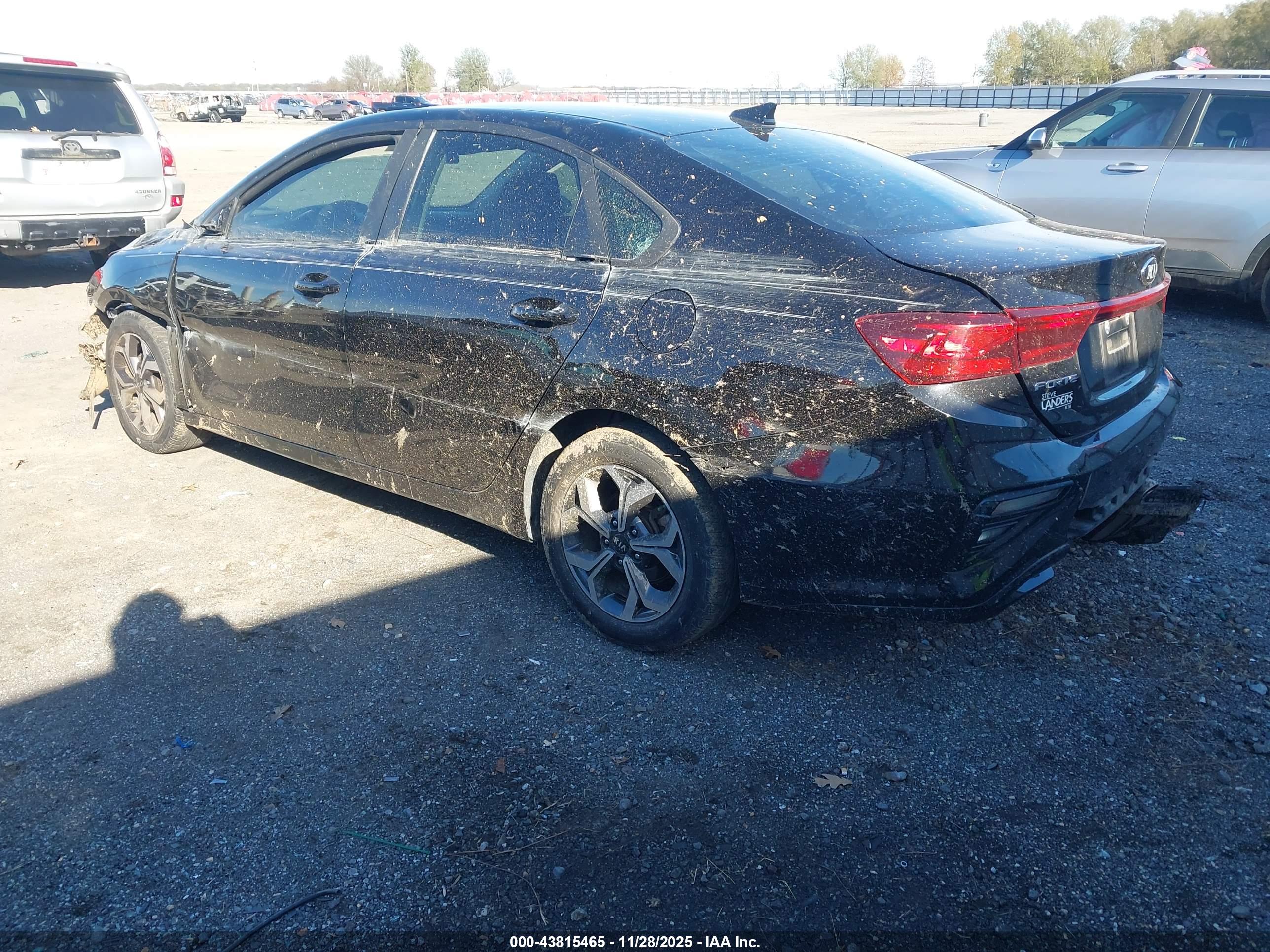 KIA FORTE image 3