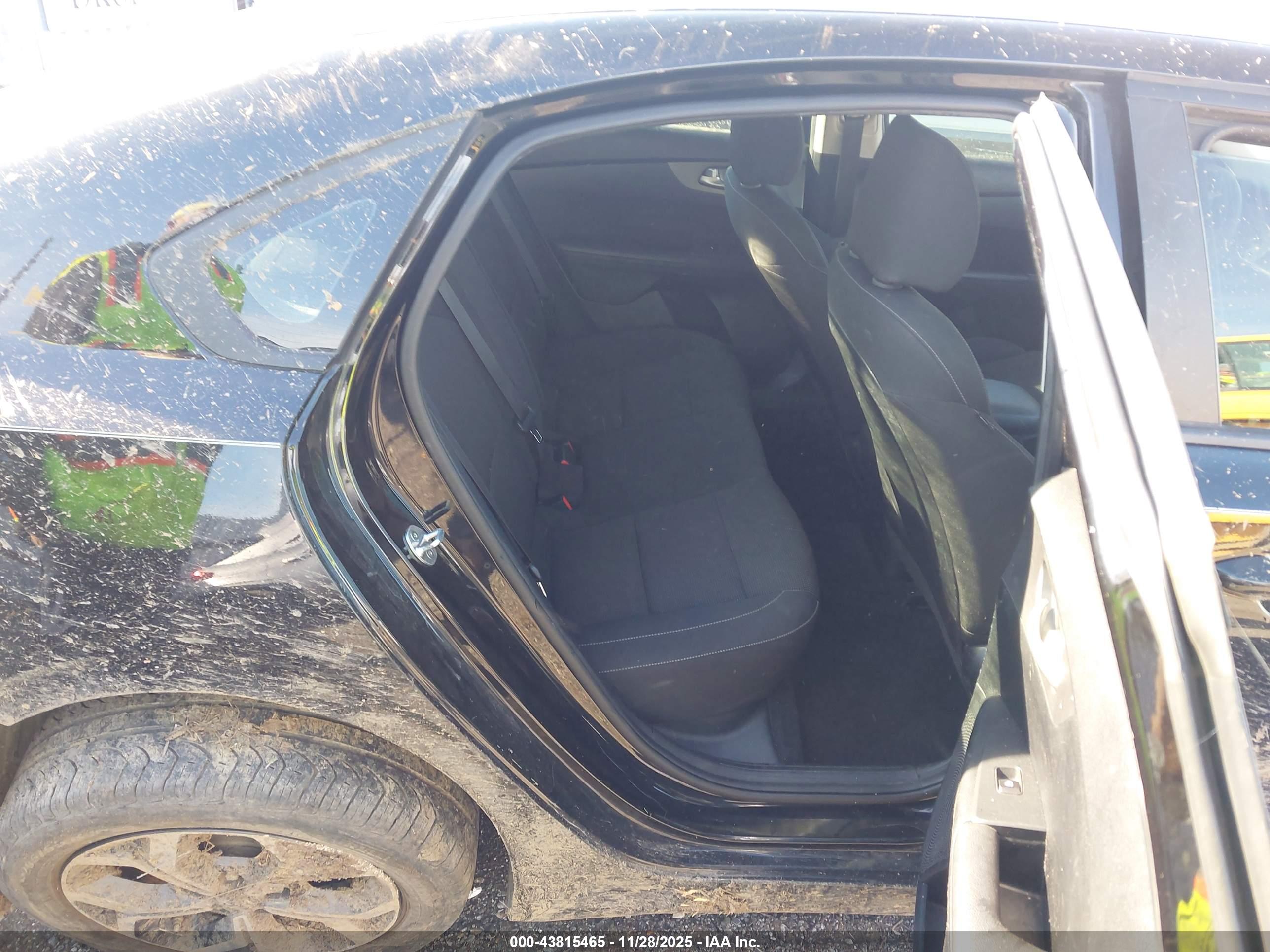 KIA FORTE image 8
