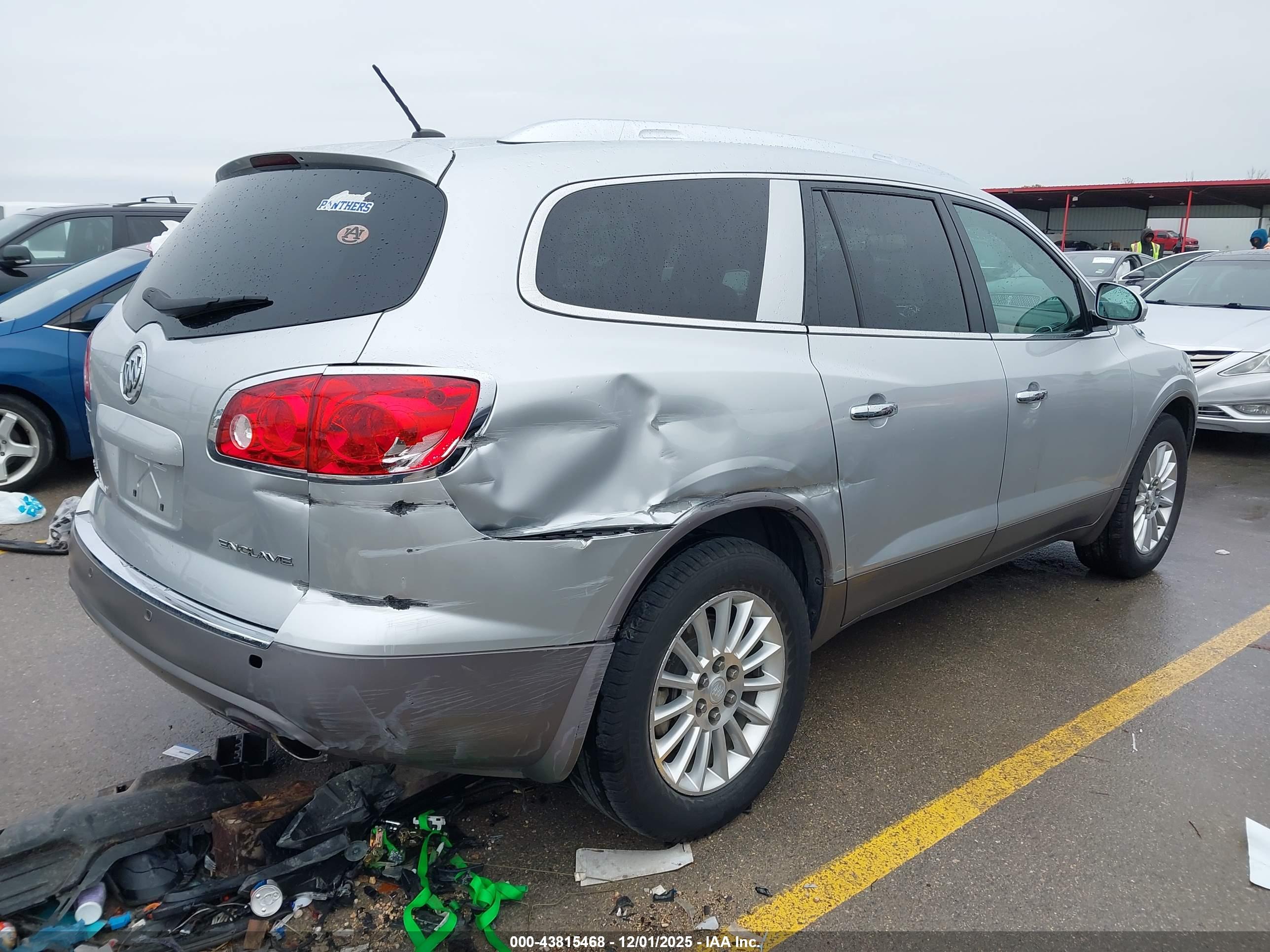 BUICK ENCLAVE image 4