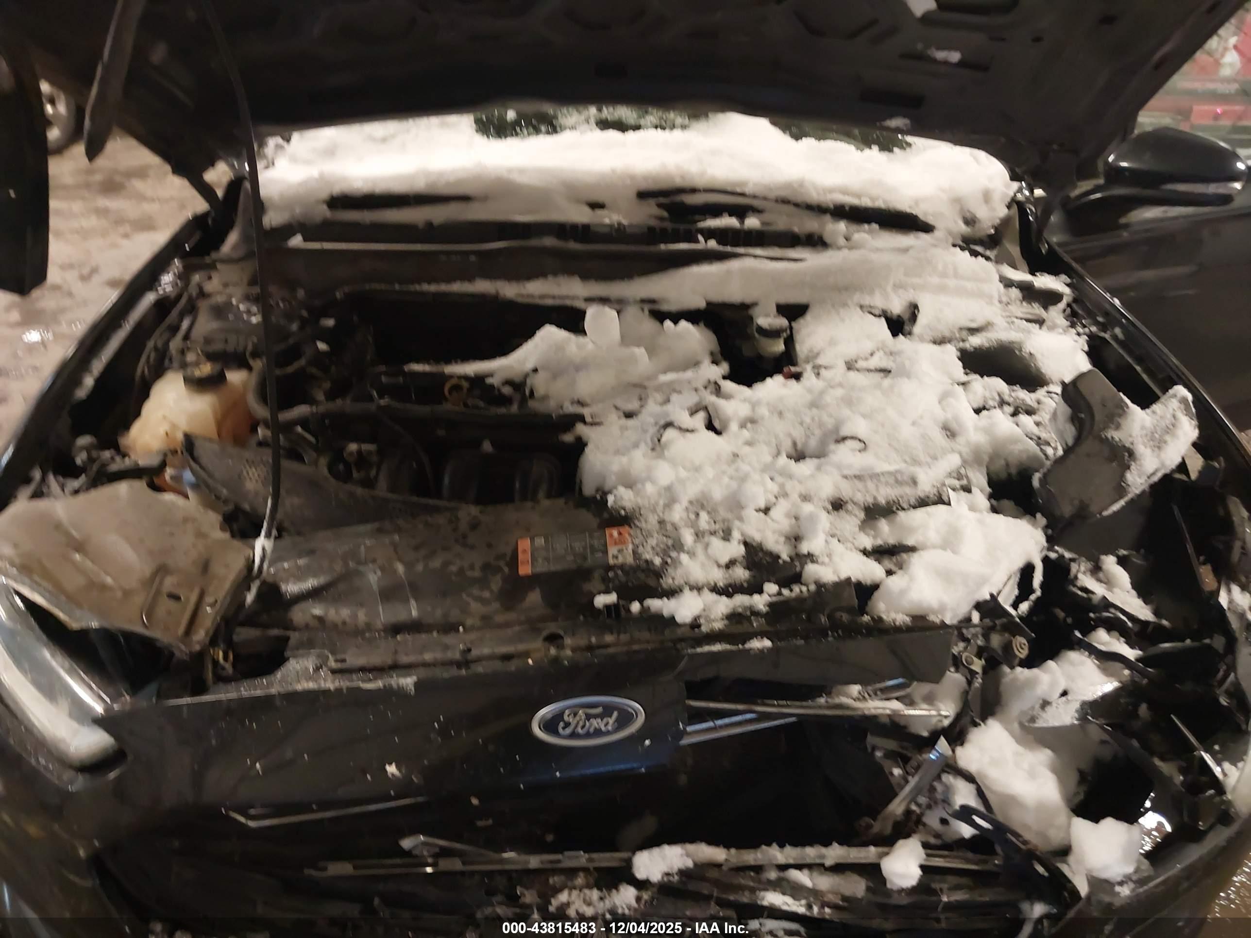 FORD FUSION image 10