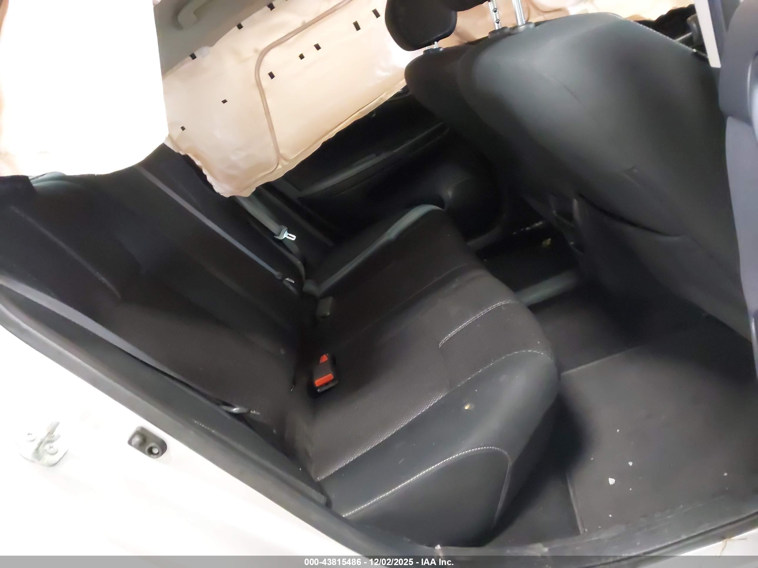 NISSAN SENTRA image 8