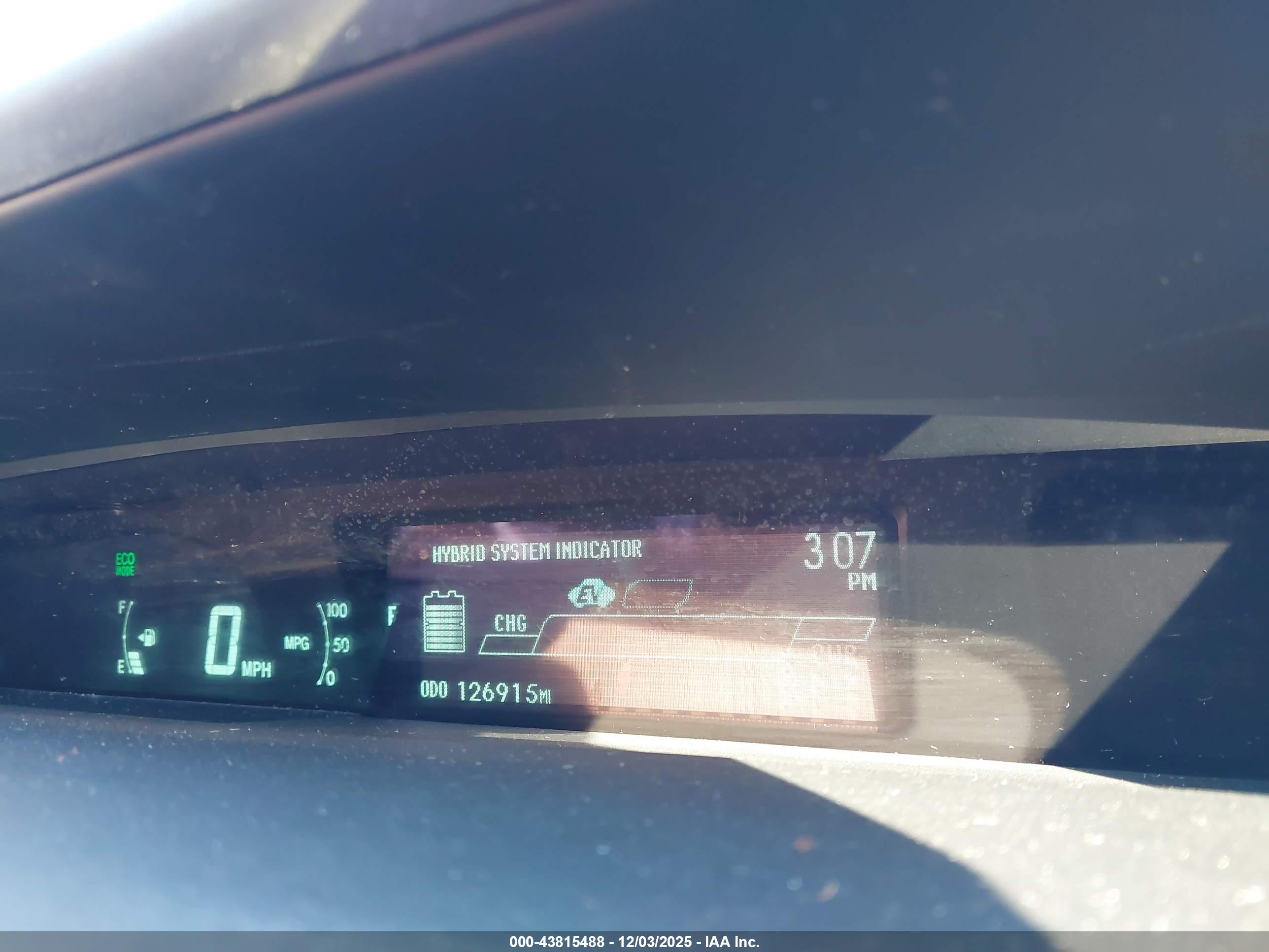 TOYOTA PRIUS image 7