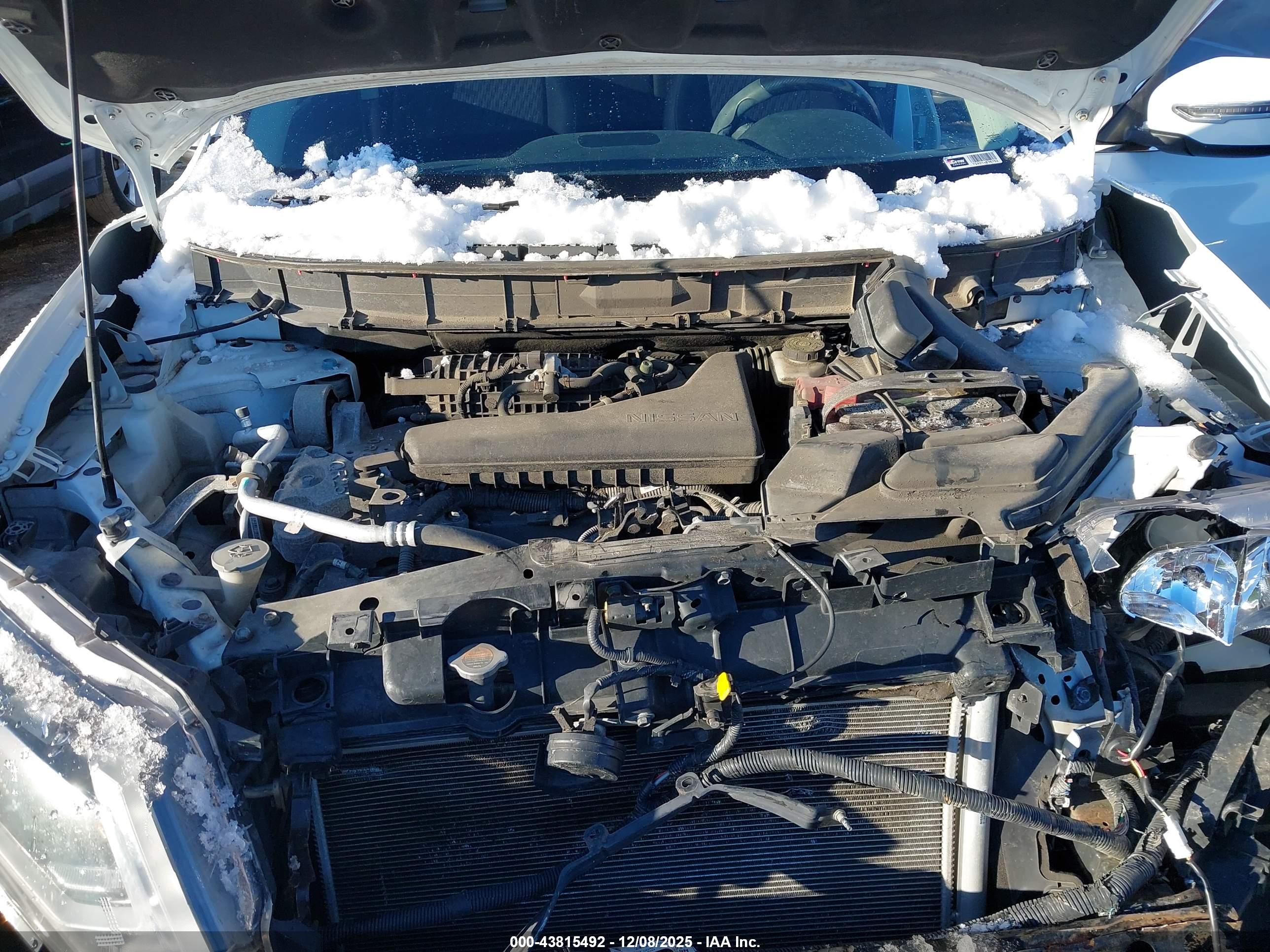 NISSAN ROGUE image 10