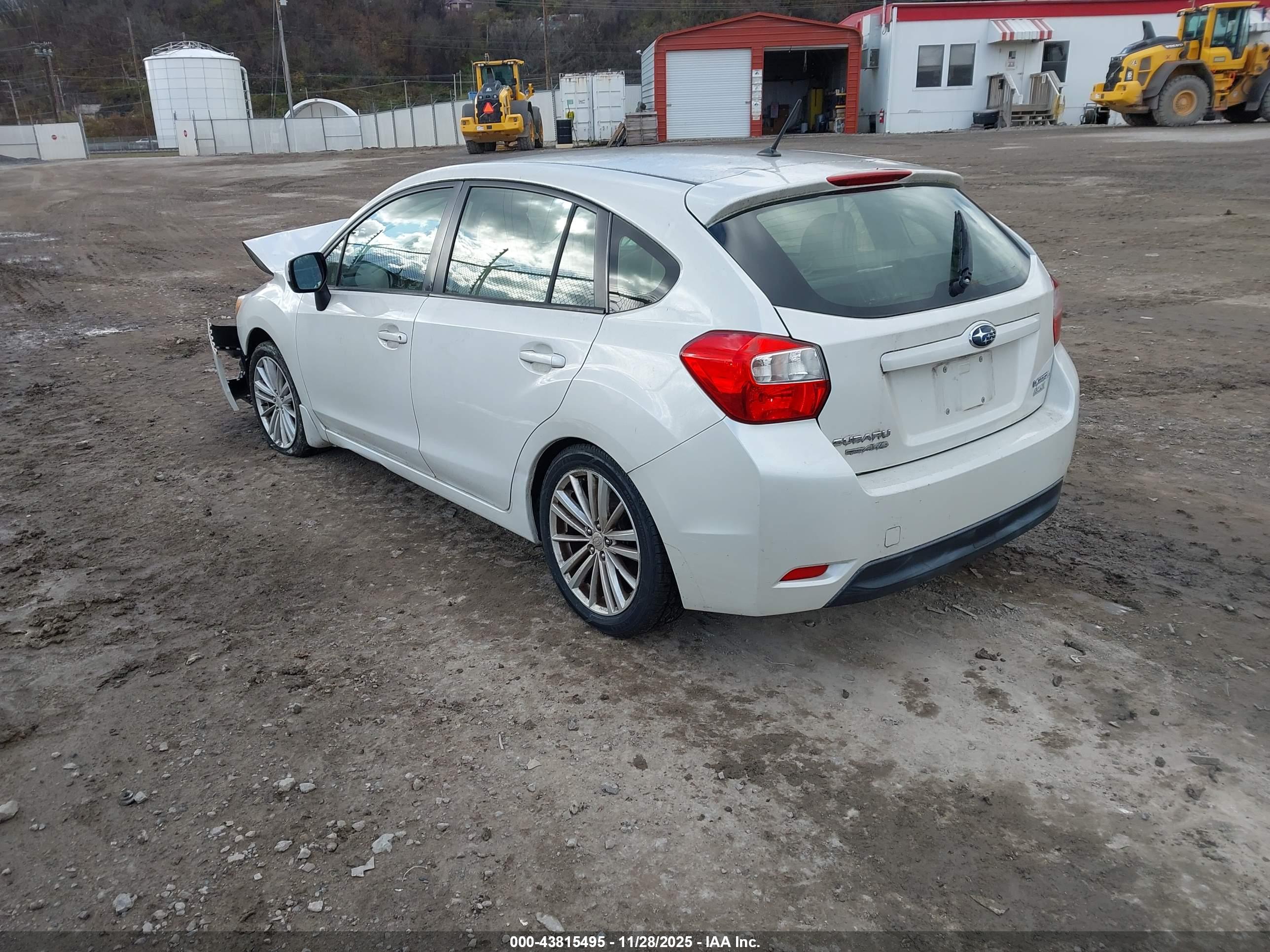 SUBARU IMPREZA image 3