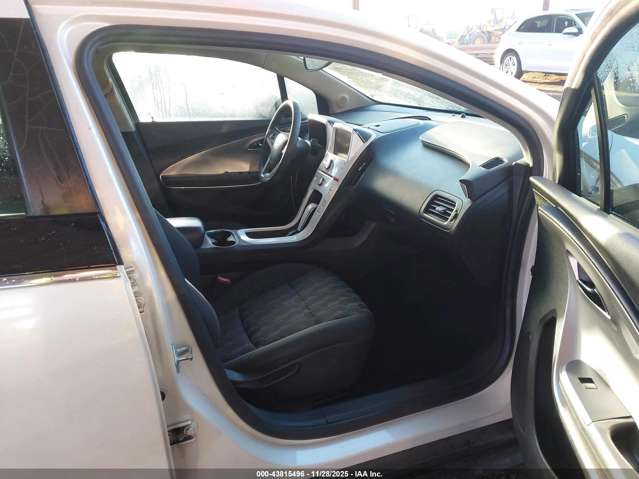 CHEVROLET VOLT image 5