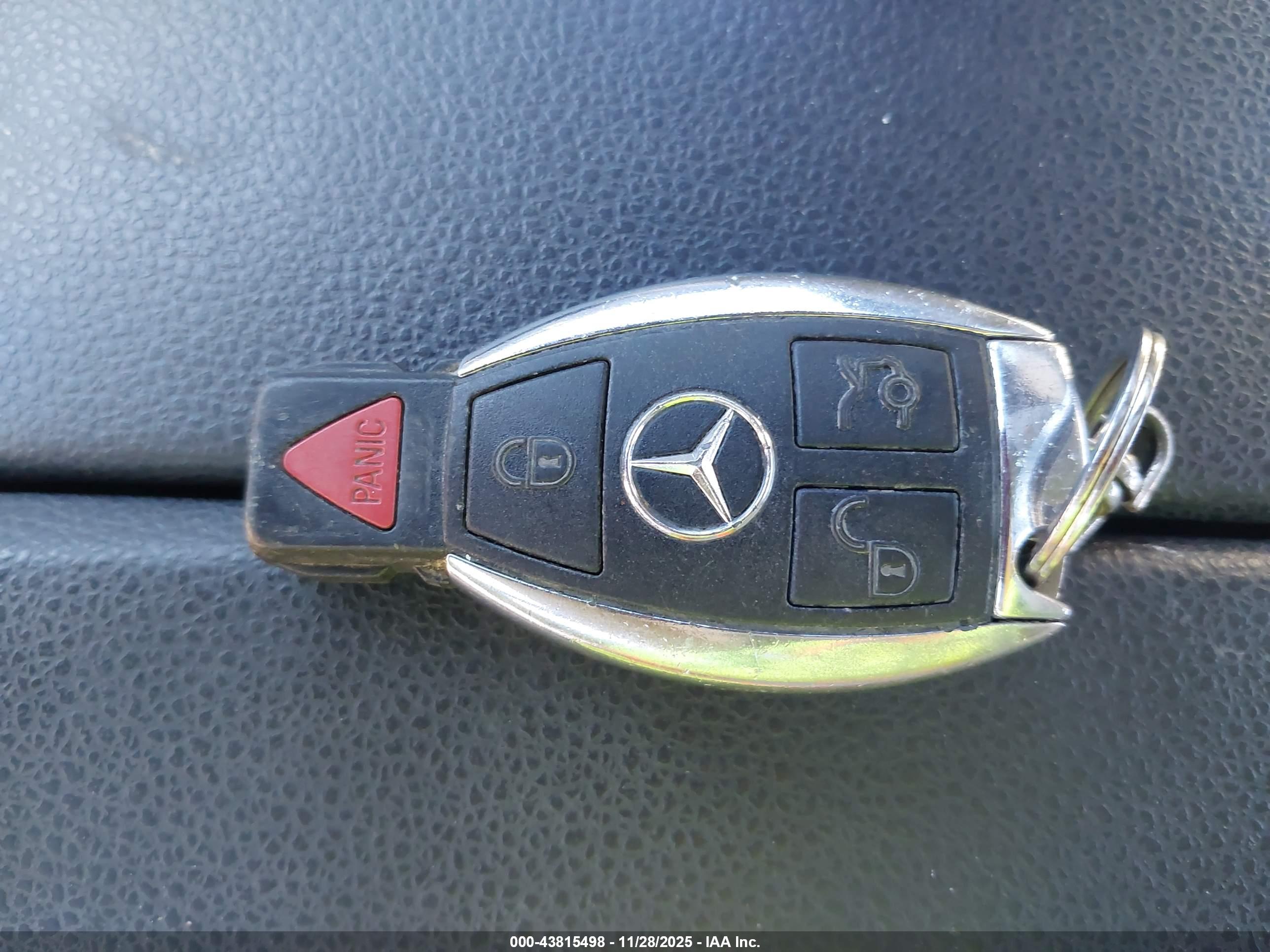MERCEDES-BENZ C image 11