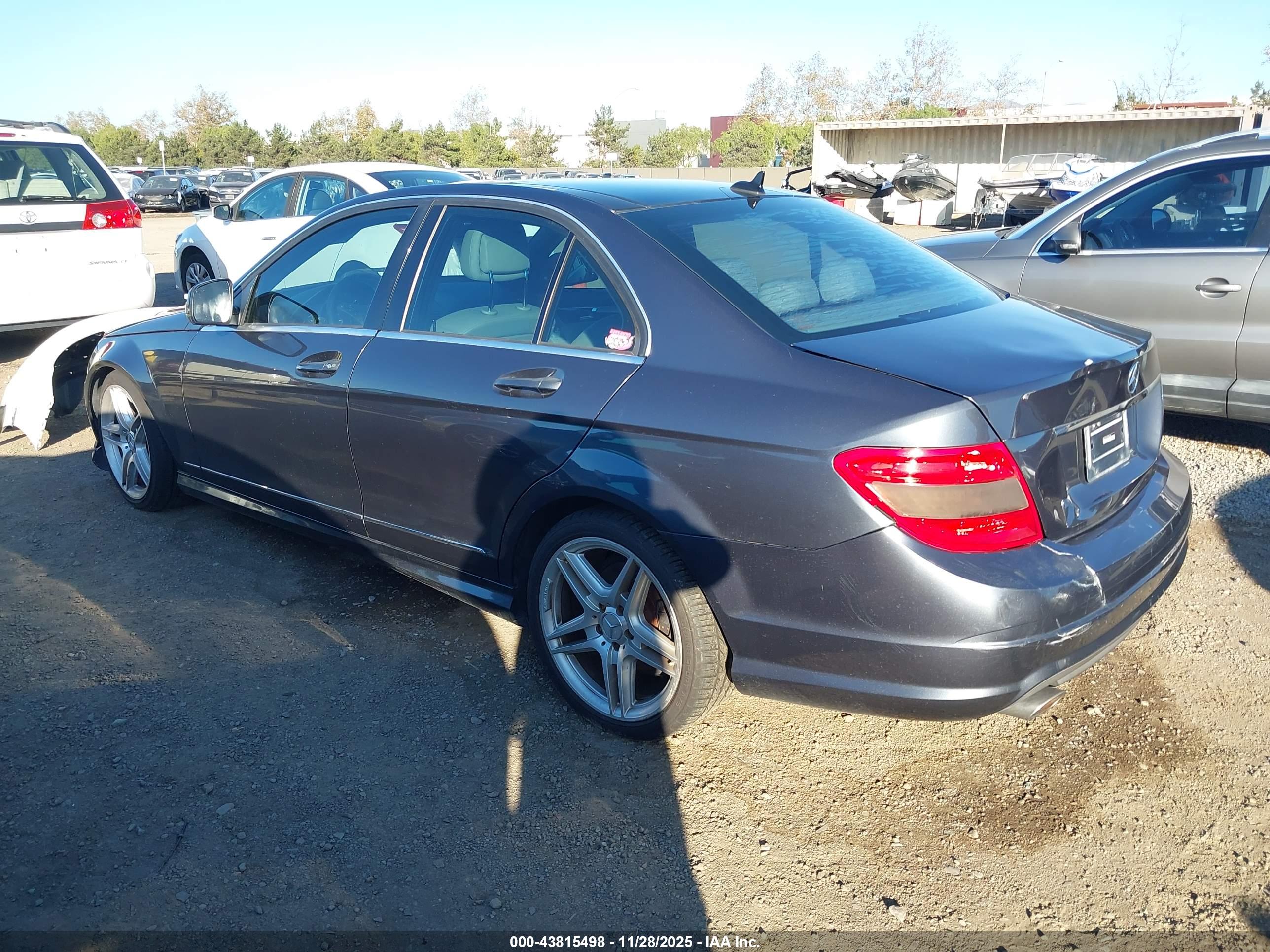 MERCEDES-BENZ C image 3