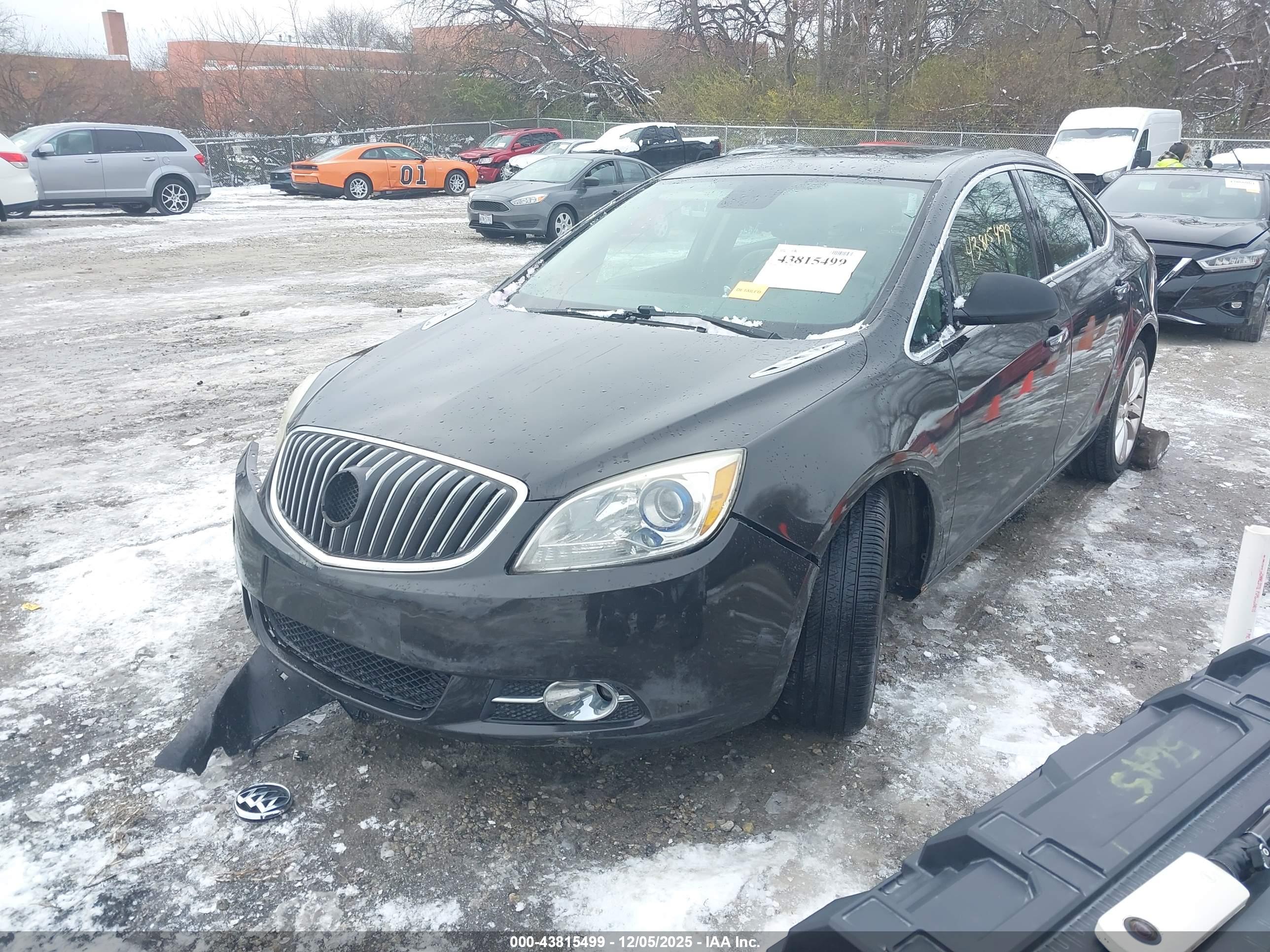 BUICK VERANO image 2