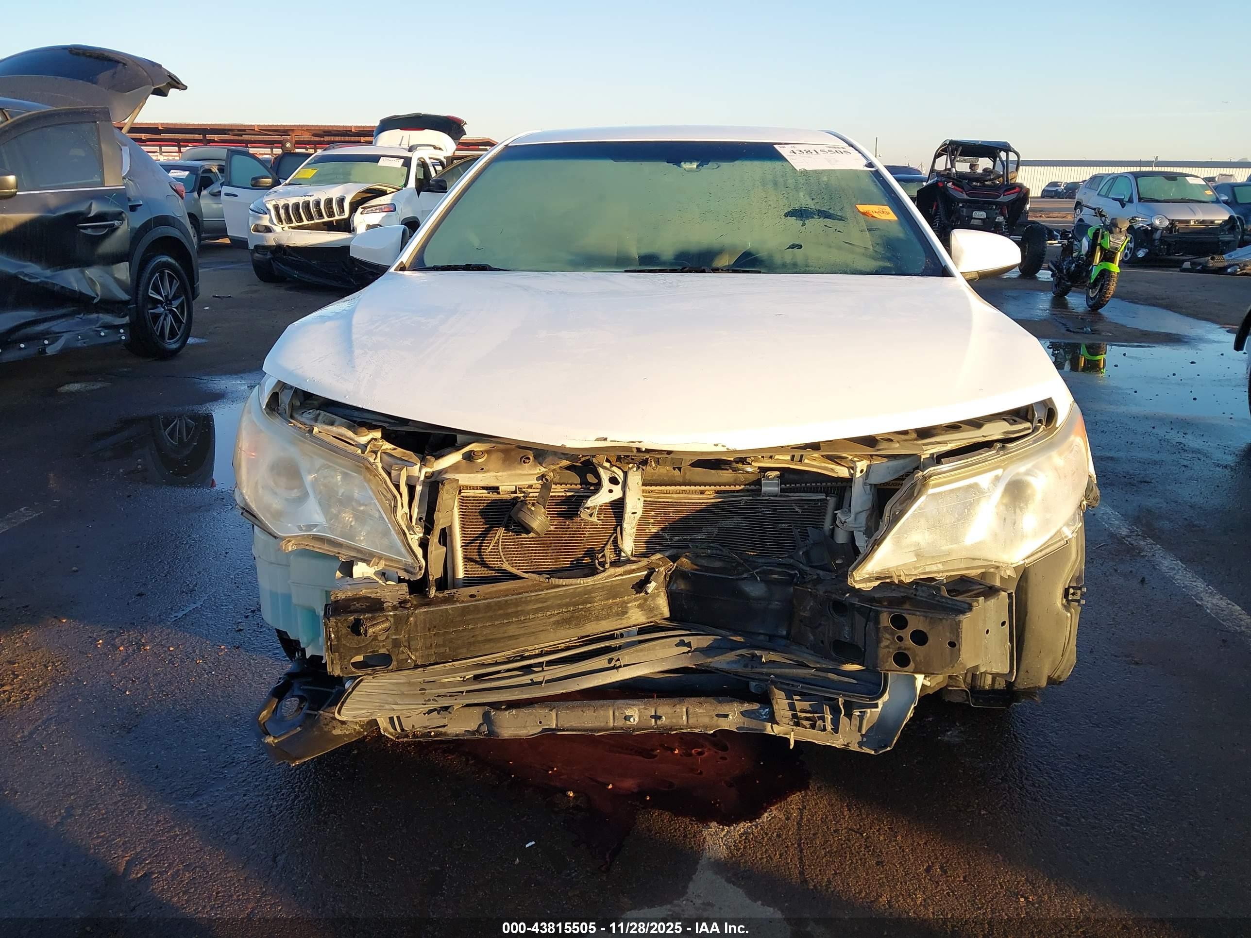 TOYOTA CAMRY image 6