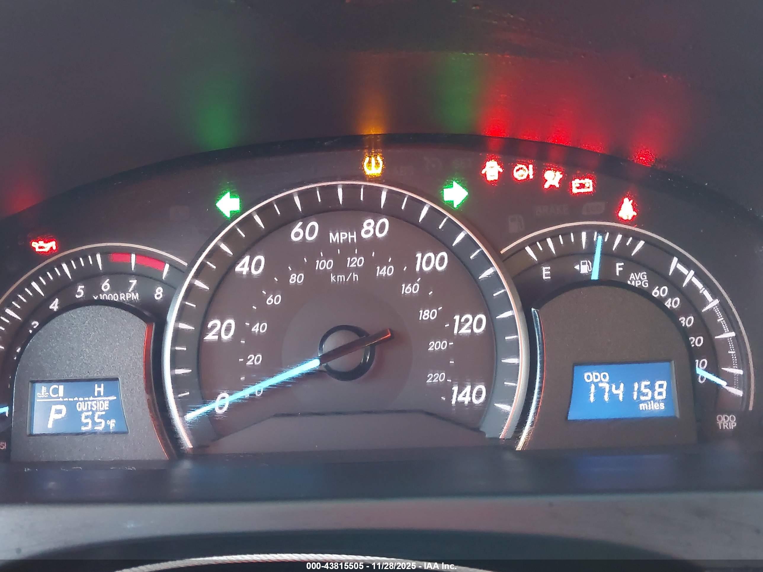 TOYOTA CAMRY image 7