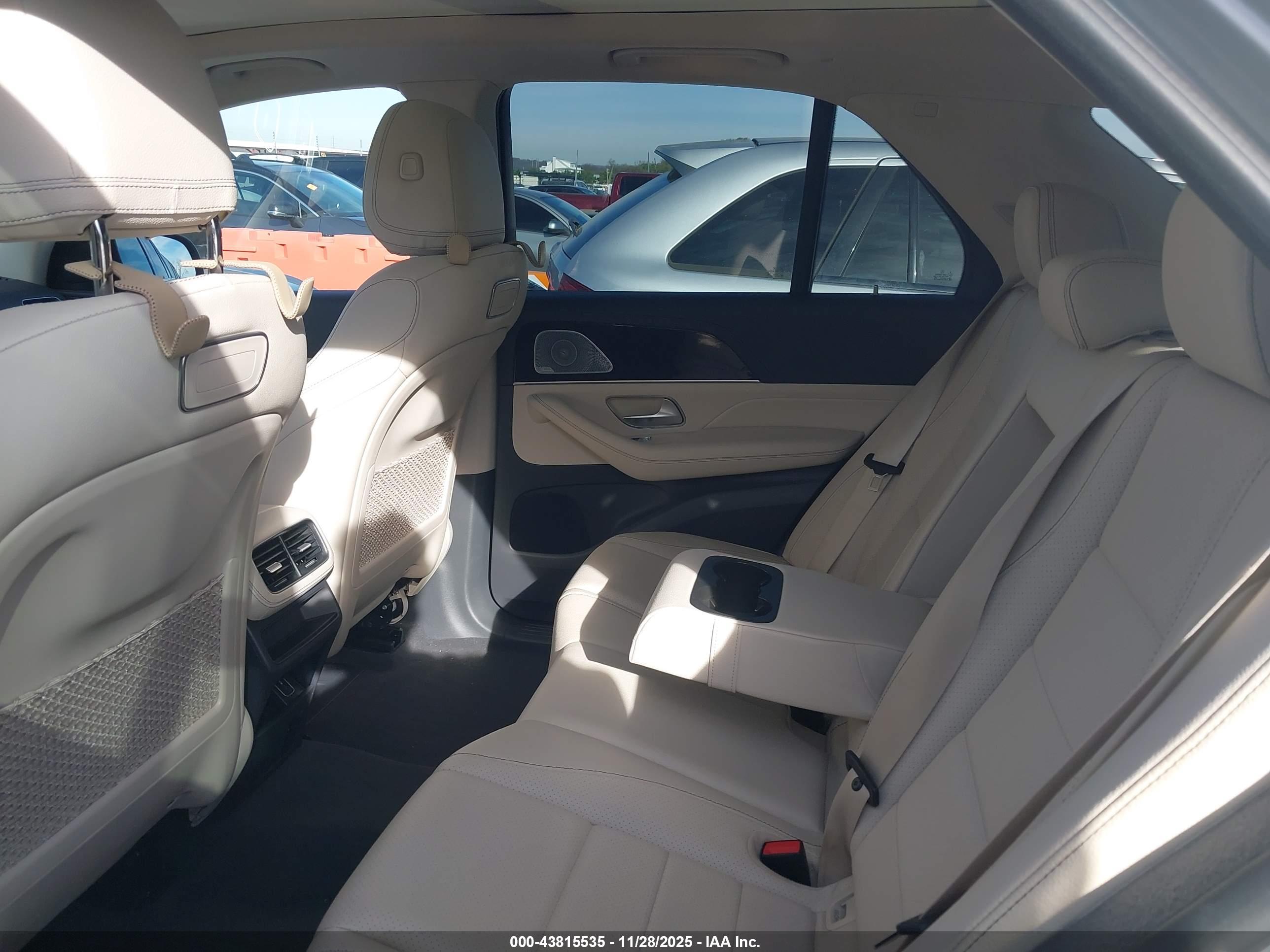 MERCEDES-BENZ GLE image 8