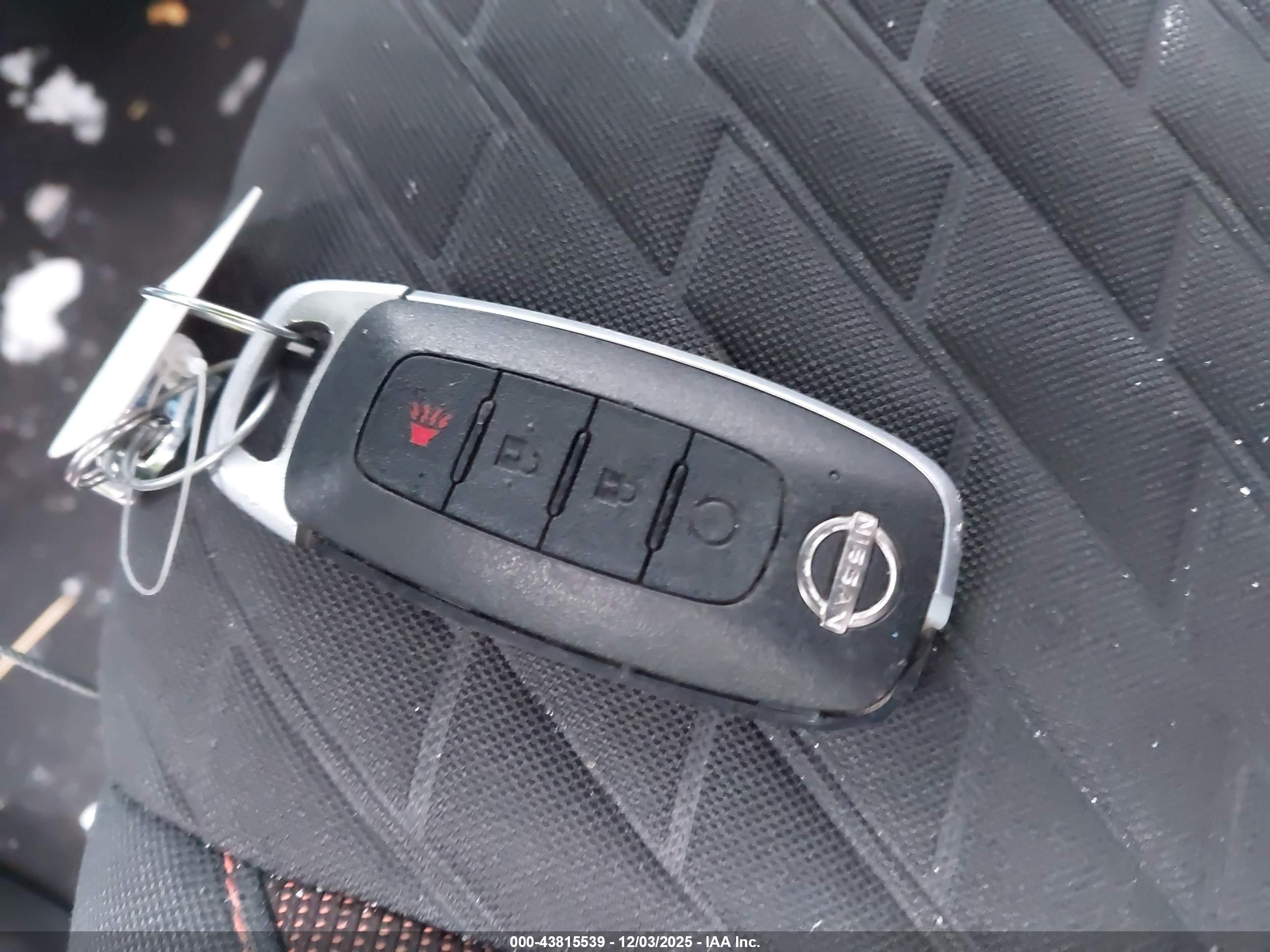 NISSAN KICKS image 11