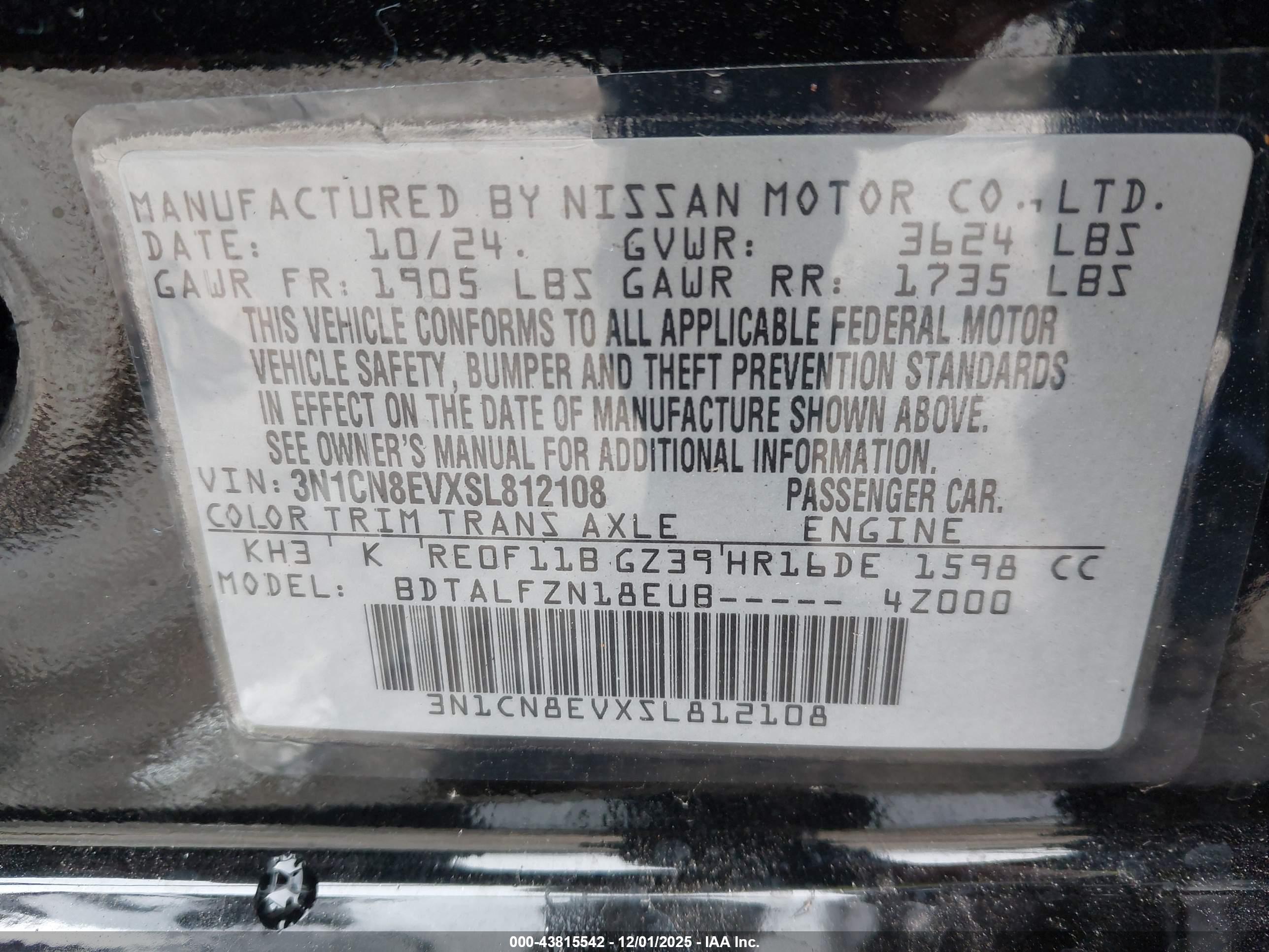 NISSAN VERSA image 9