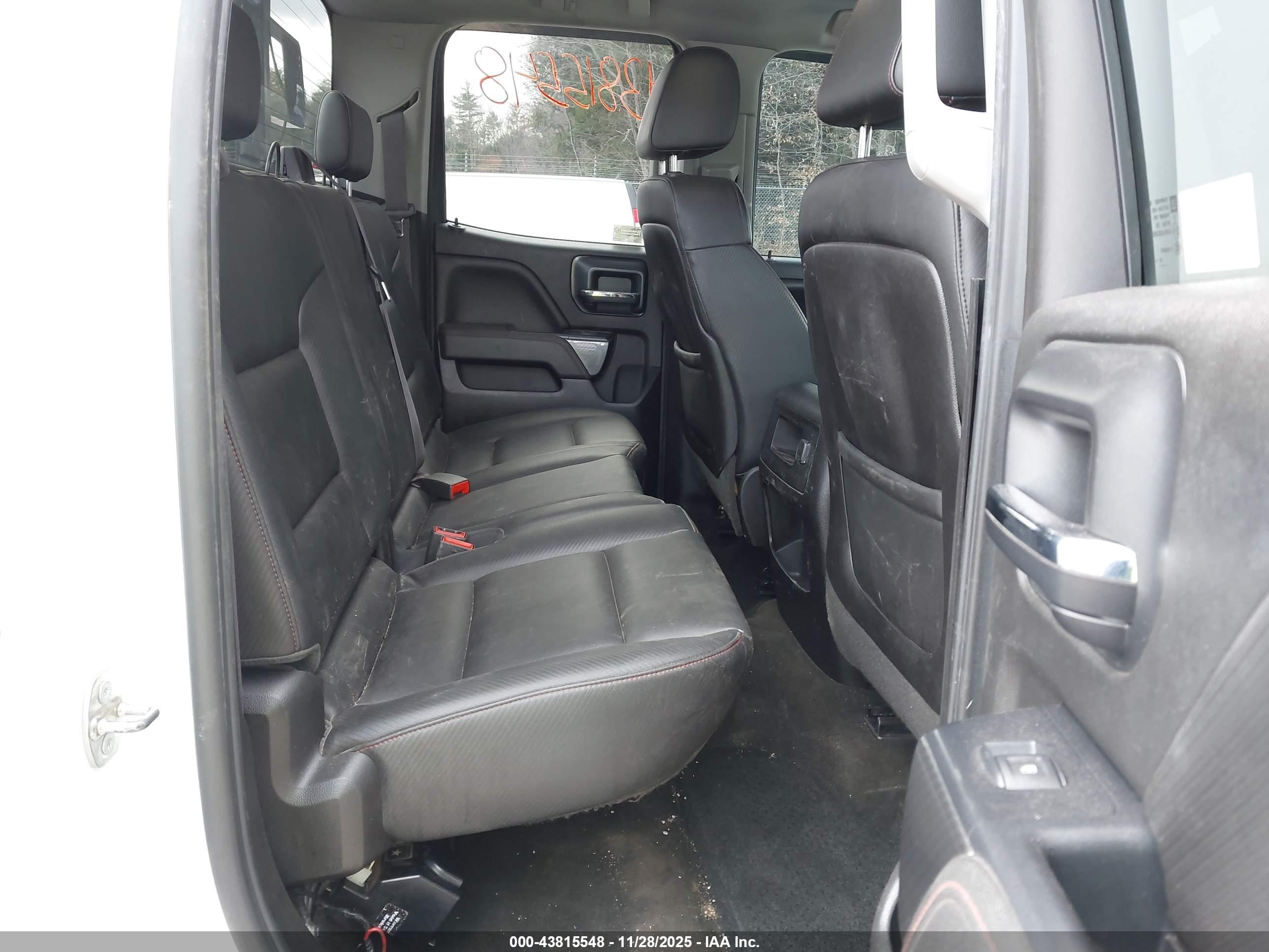 GMC SIERRA image 8
