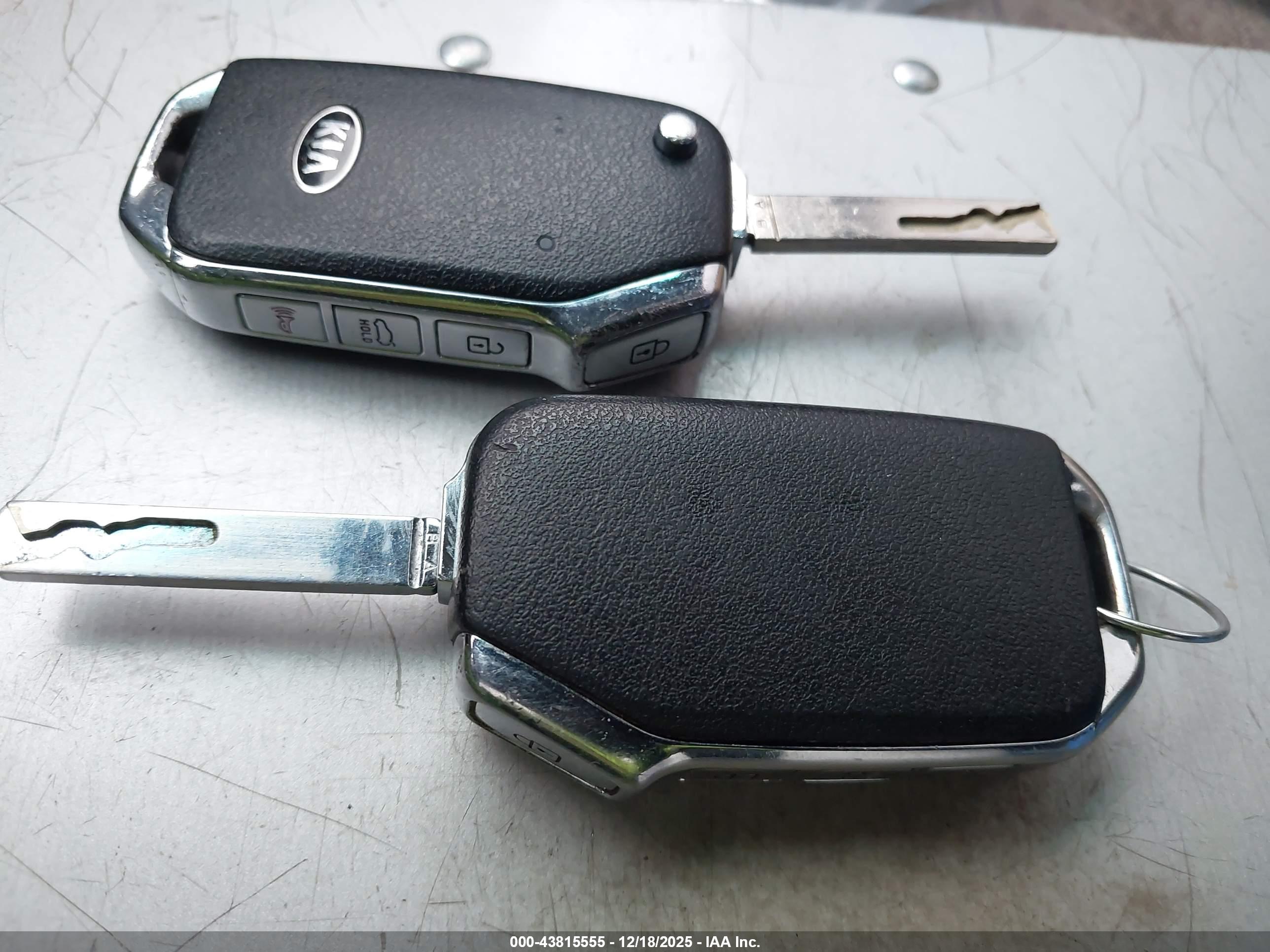 KIA FORTE image 11