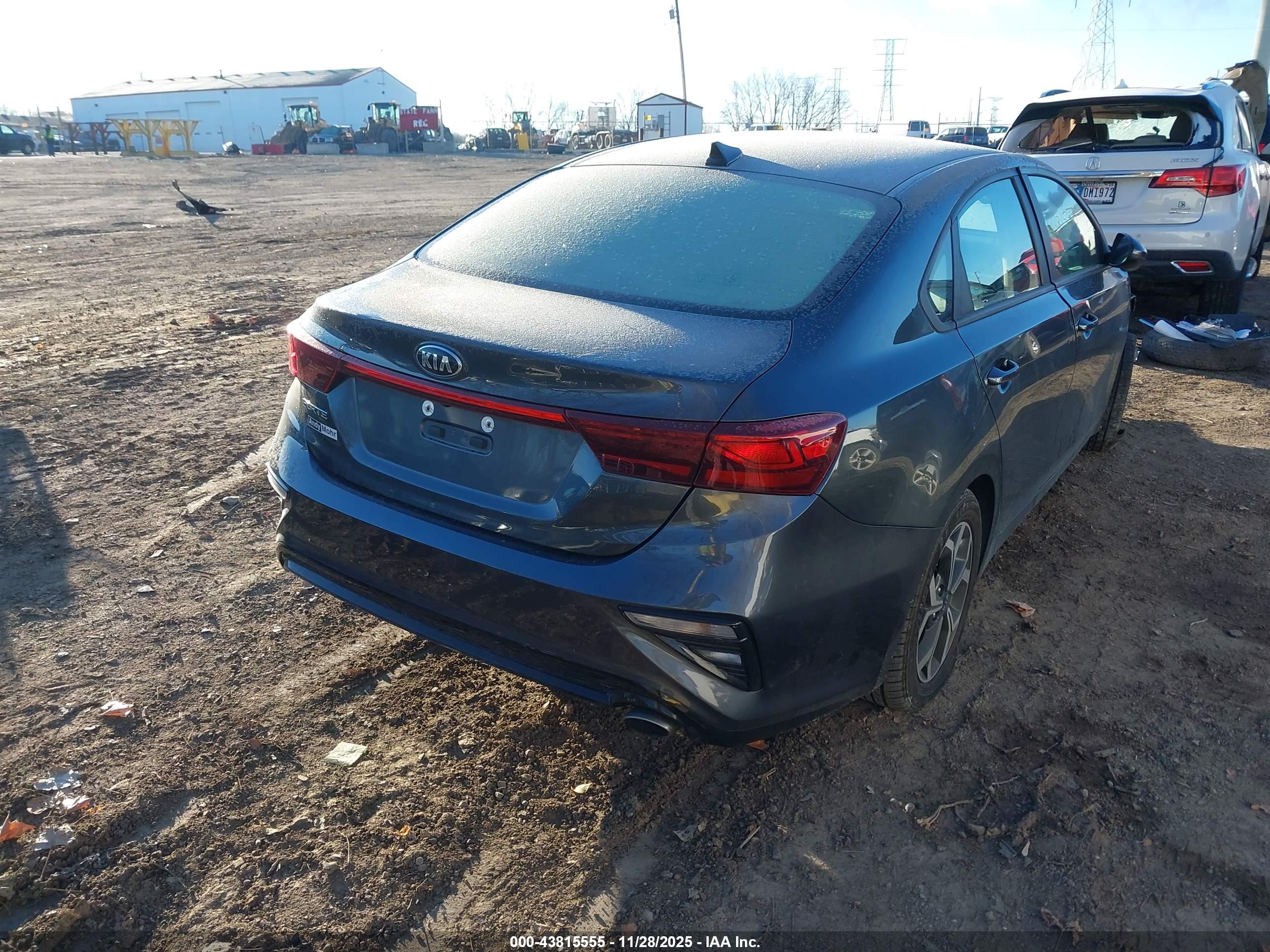 KIA FORTE image 4