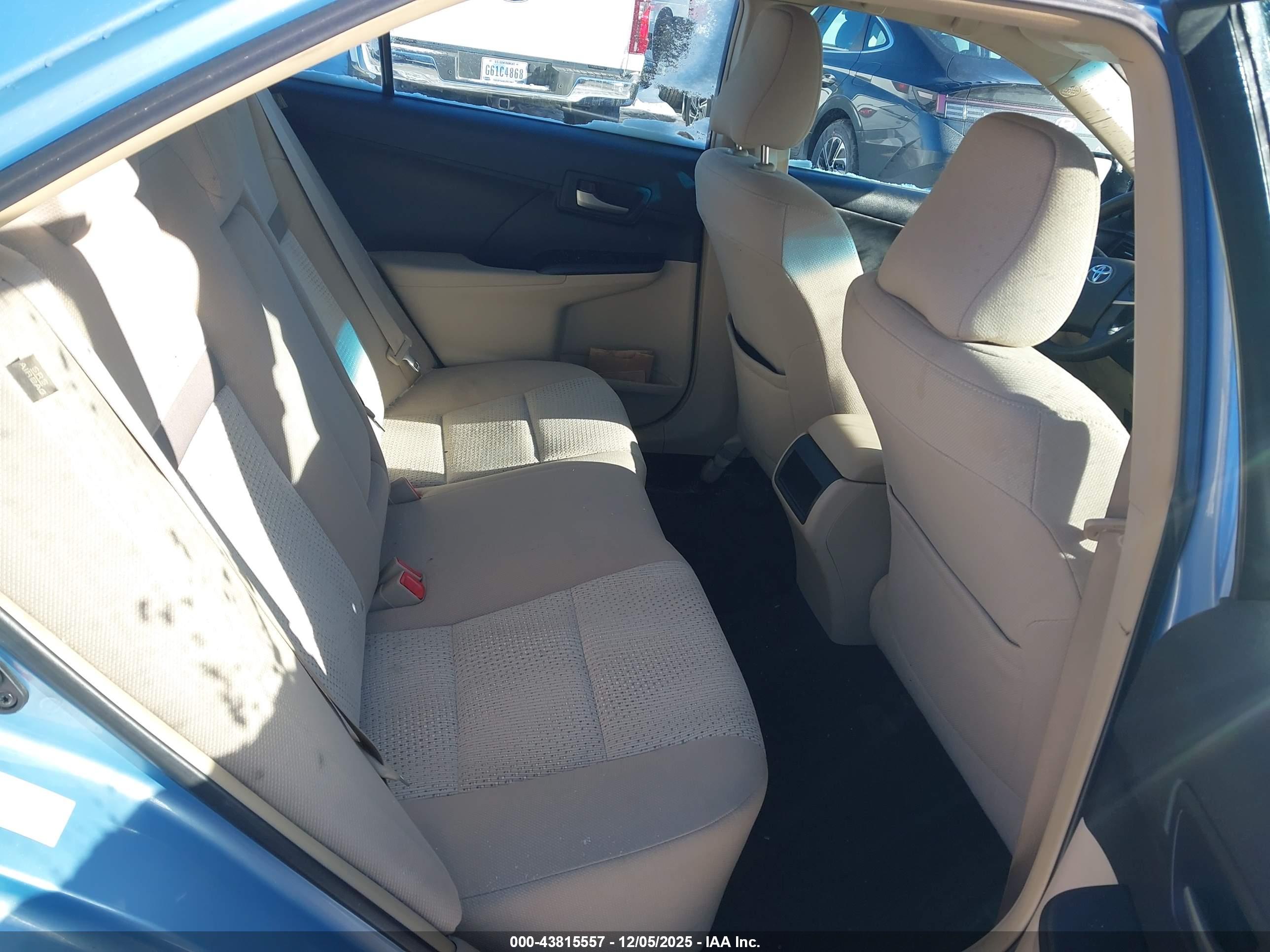 TOYOTA CAMRY image 8