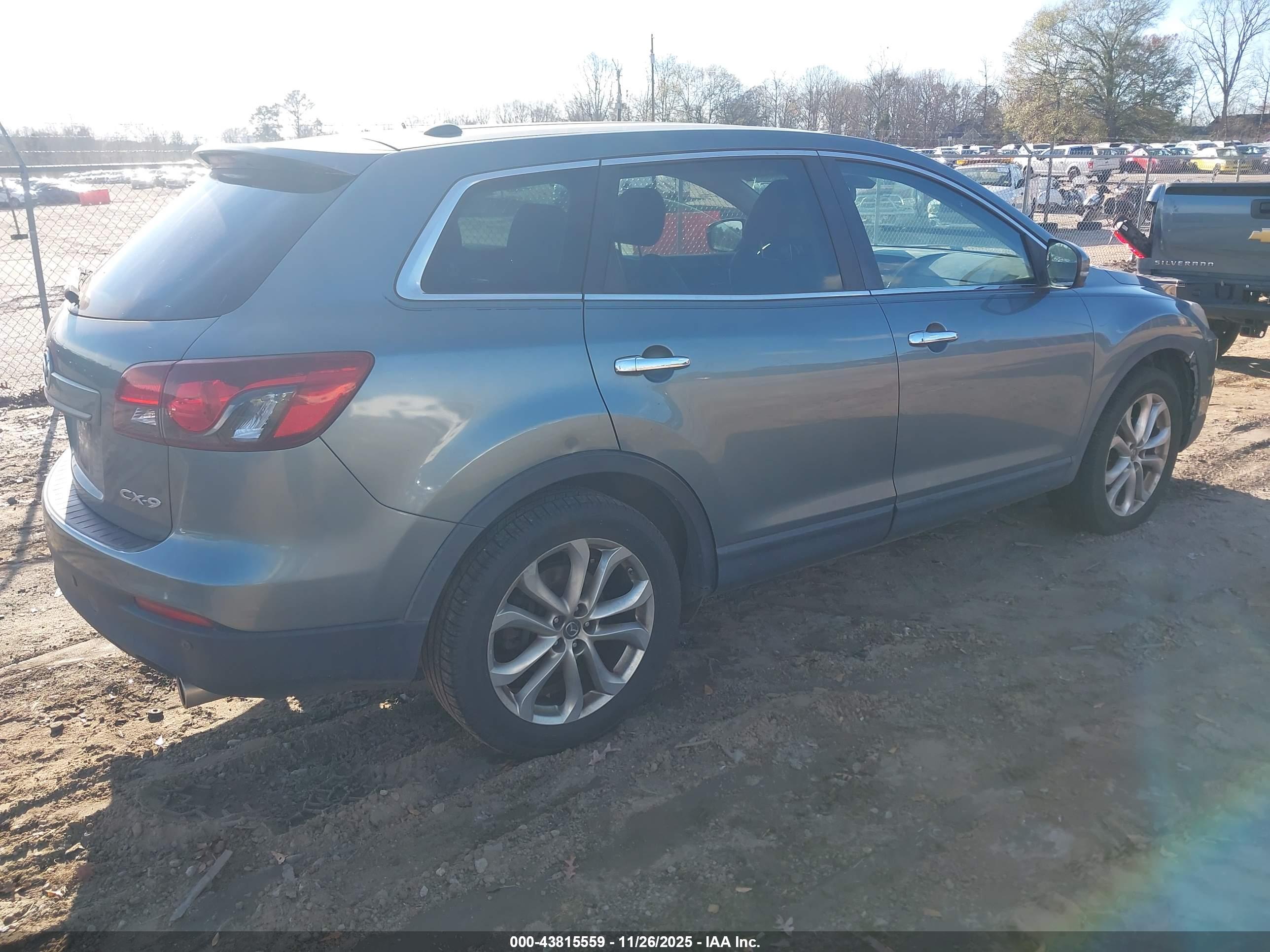 MAZDA CX-9 image 4
