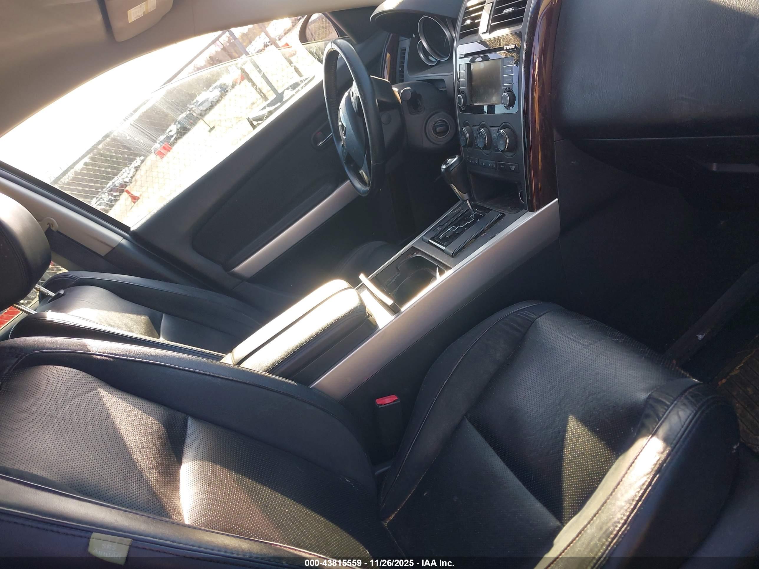 MAZDA CX-9 image 5
