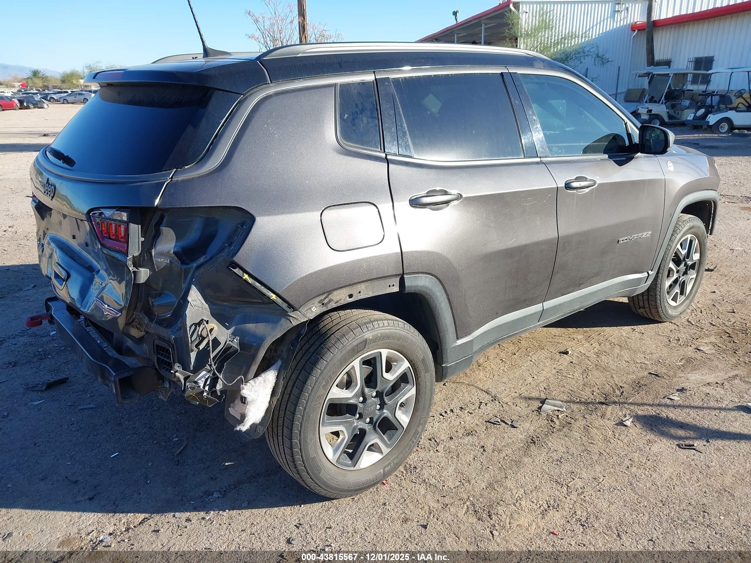 JEEP COMPASS image 4