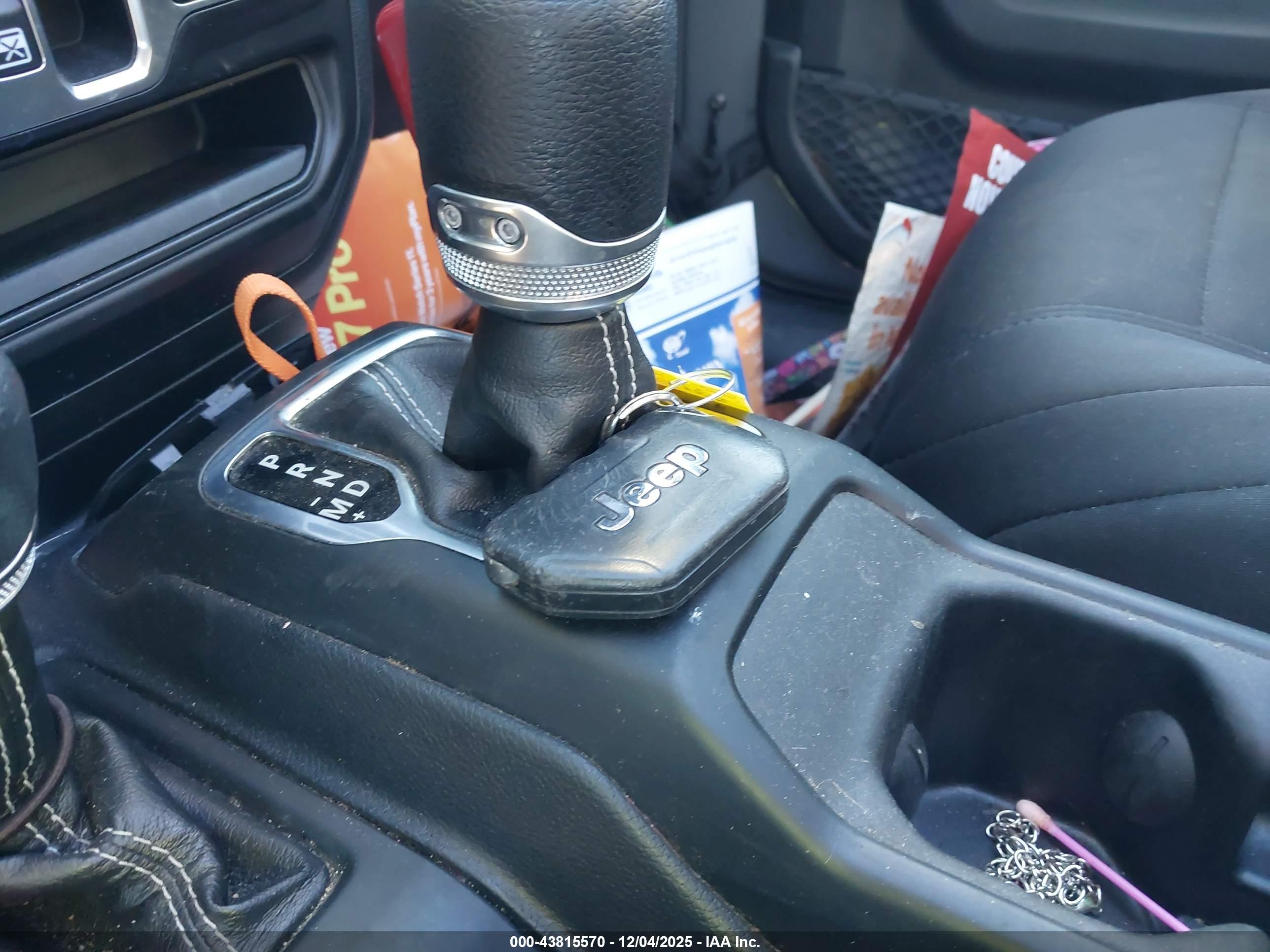 JEEP WRANGLER image 11