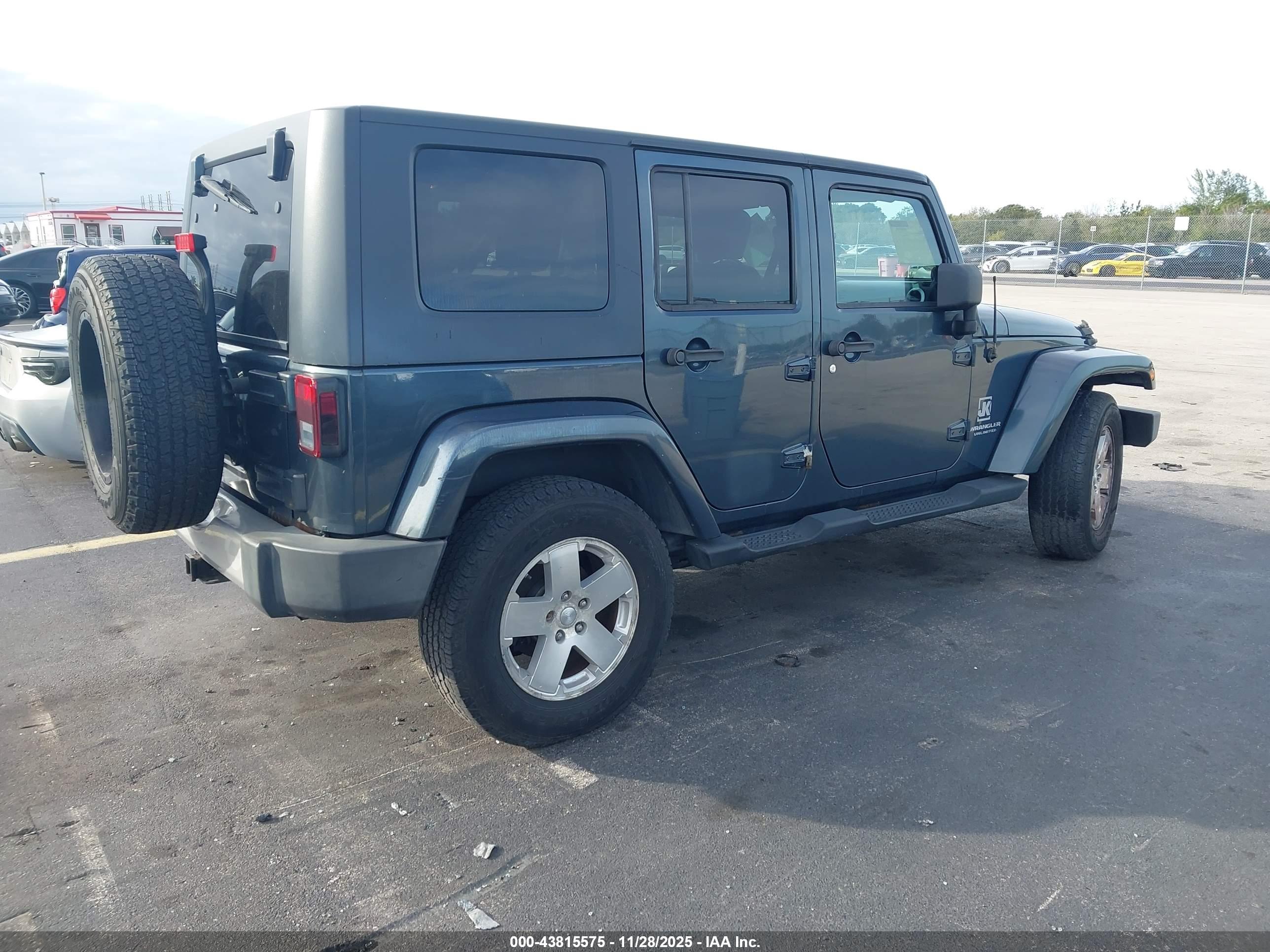 JEEP WRANGLER image 4