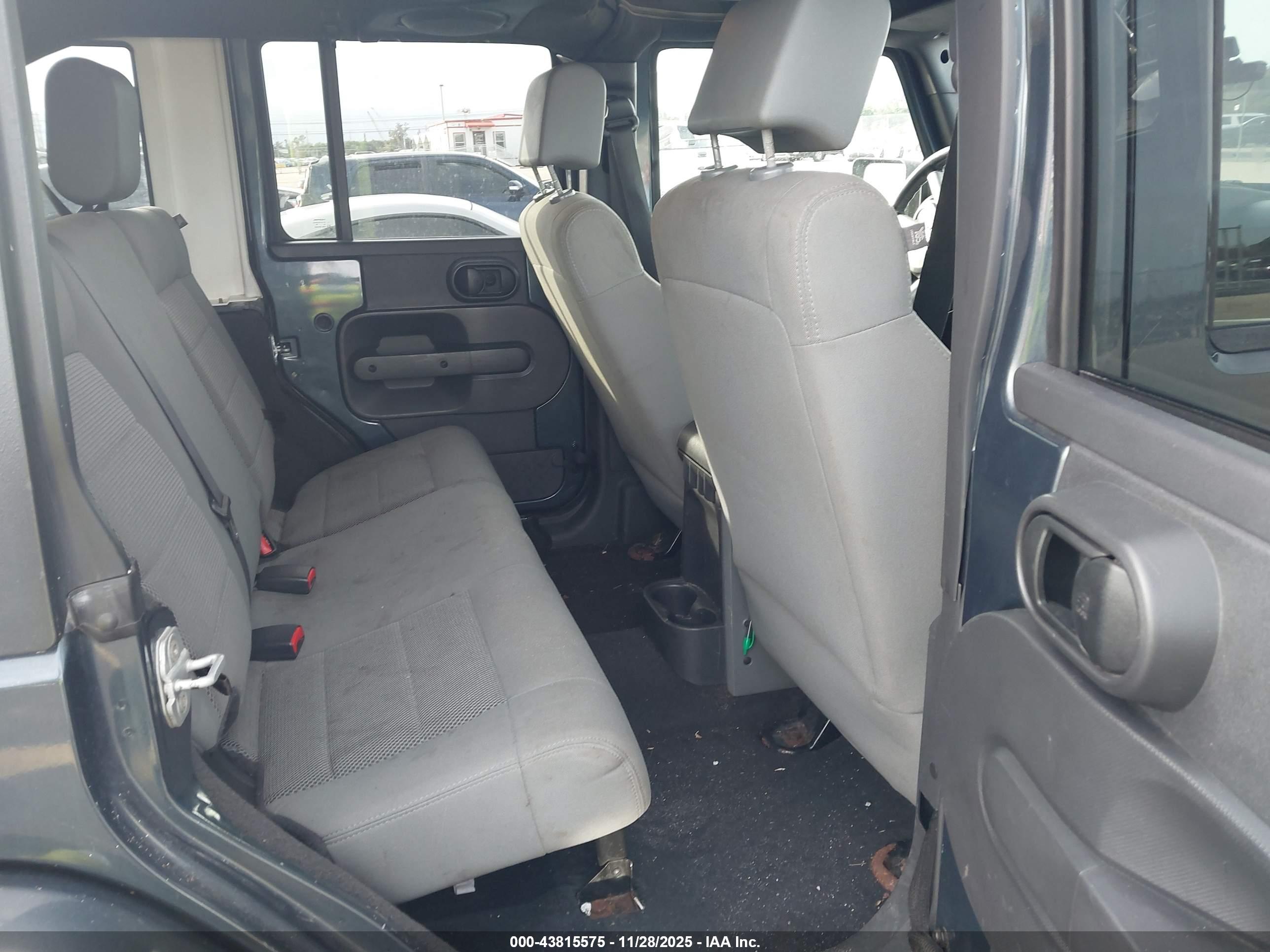 JEEP WRANGLER image 8