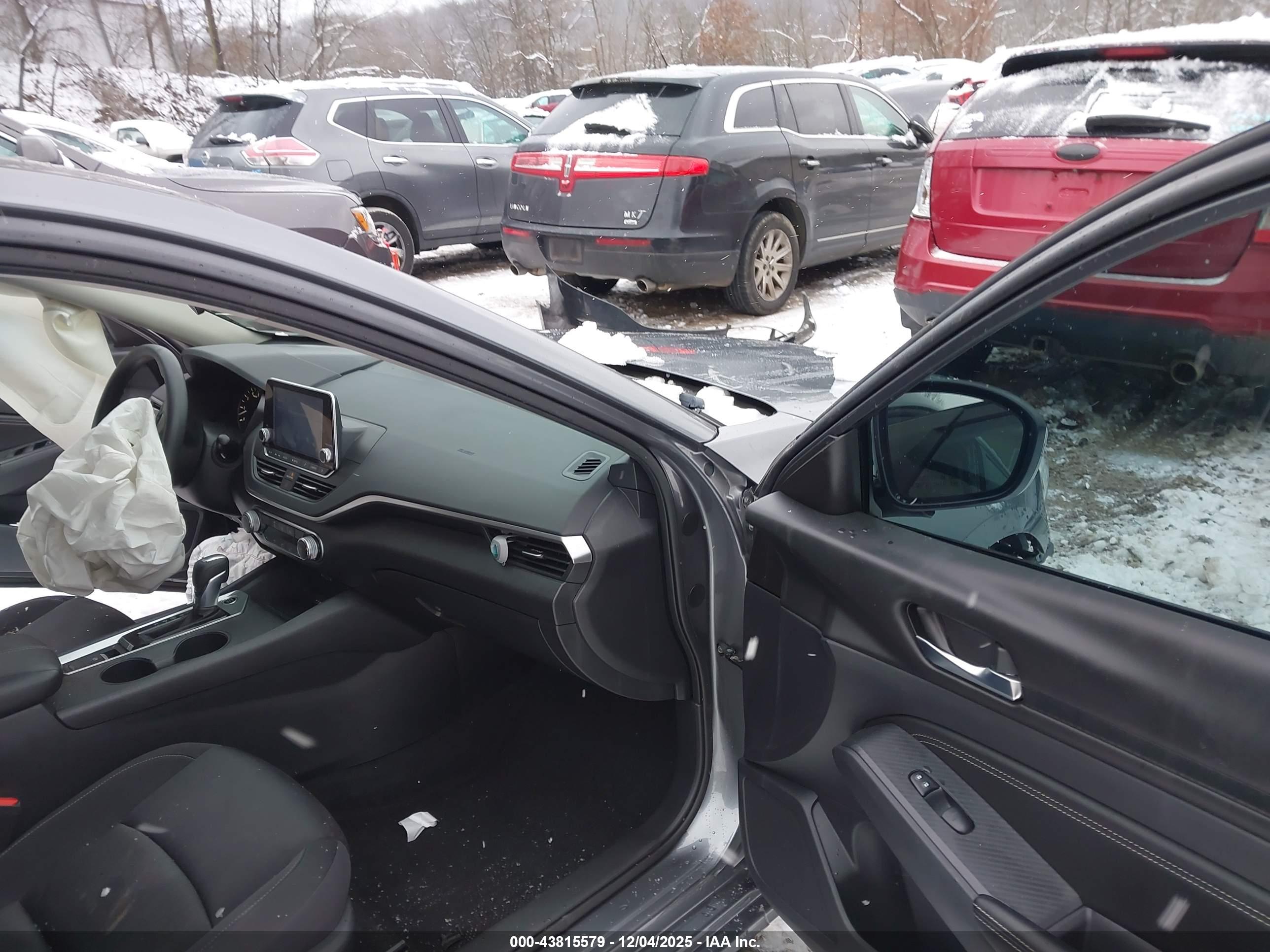 NISSAN ALTIMA image 5