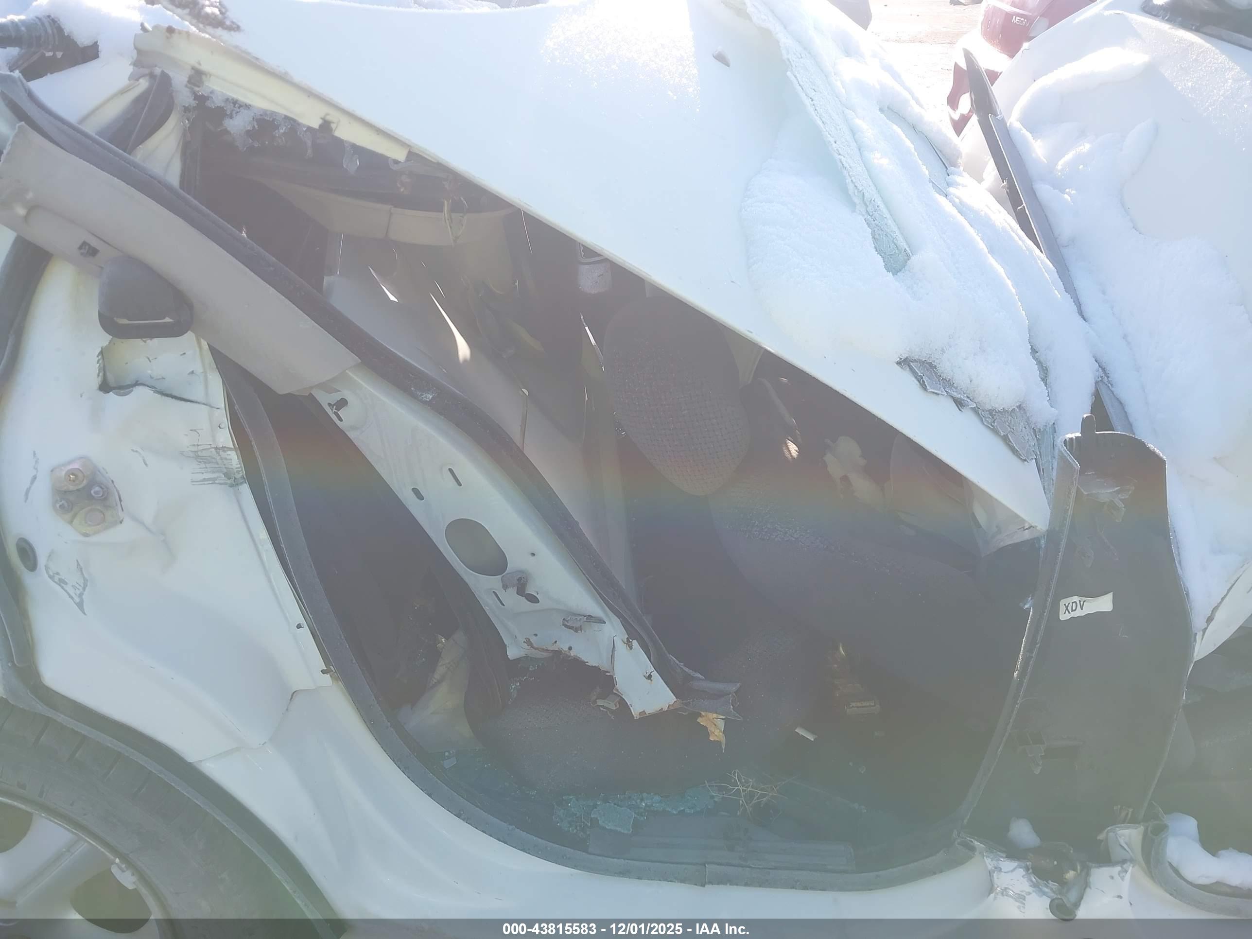 DODGE STRATUS image 8