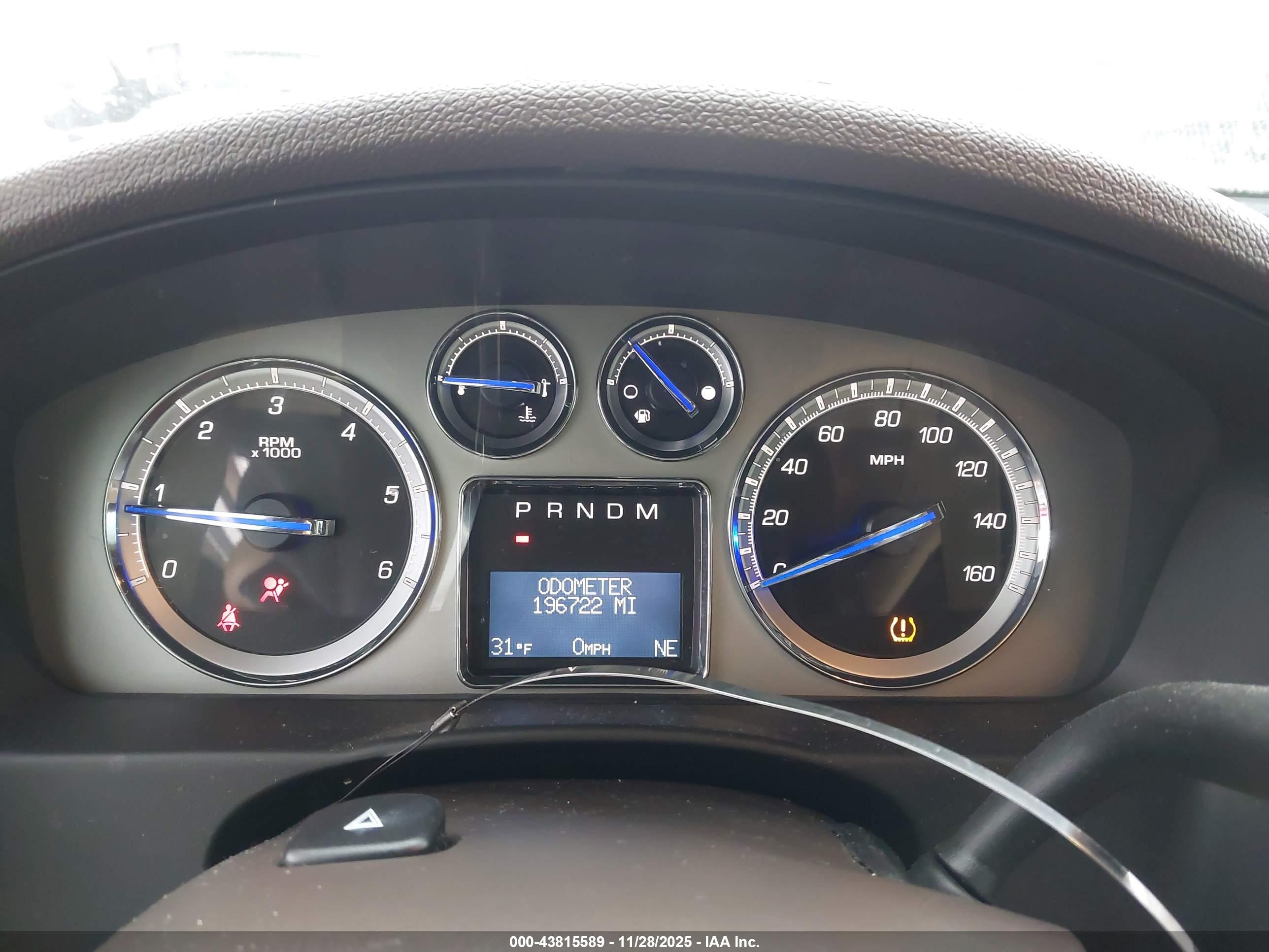 CADILLAC ESCALADE image 7