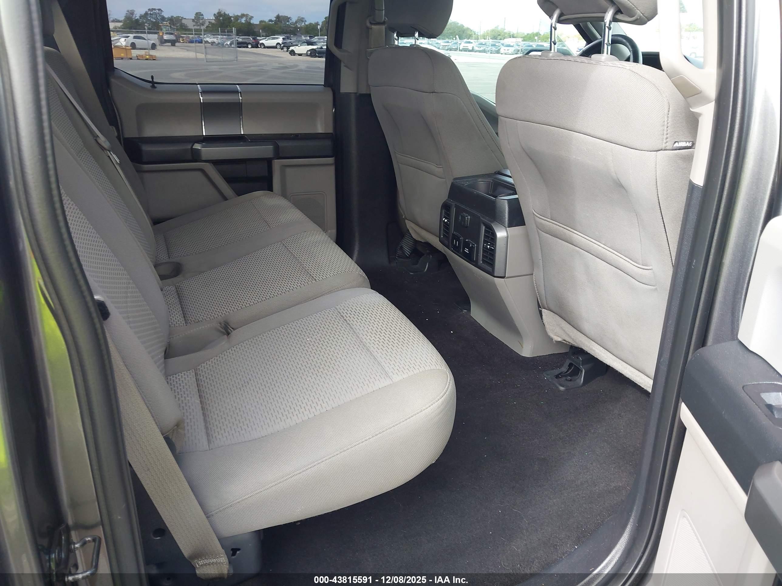 FORD F-150 image 8