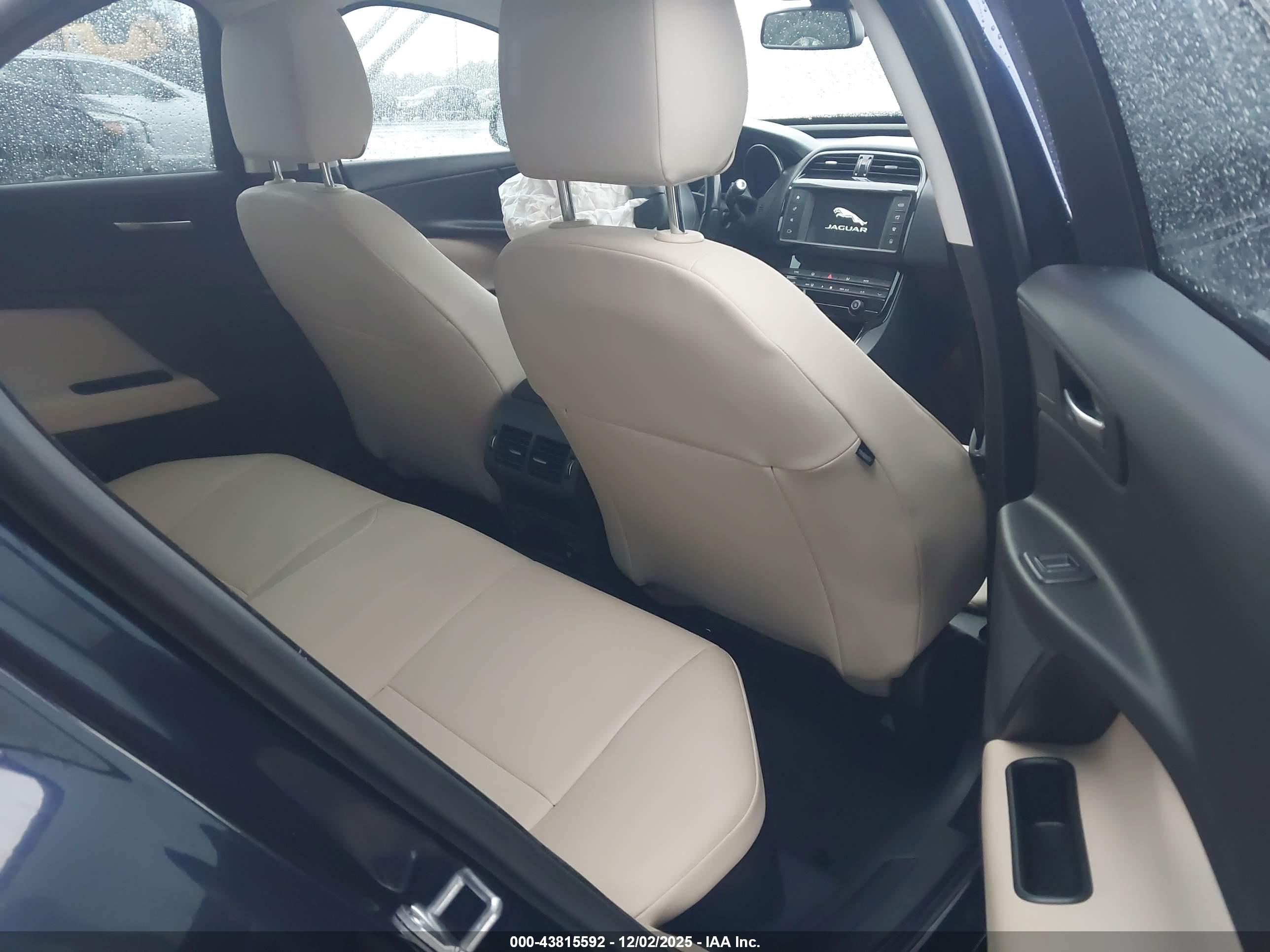 JAGUAR XE image 8