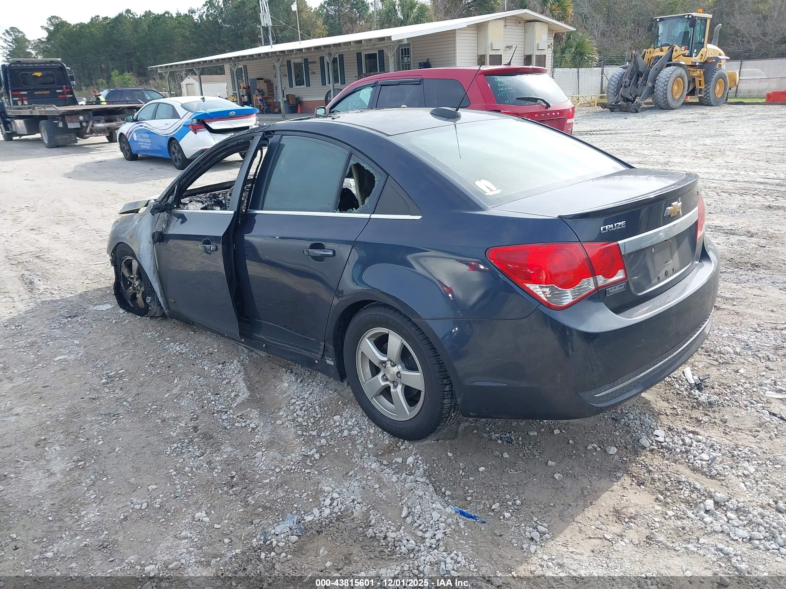 CHEVROLET CRUZE image 3