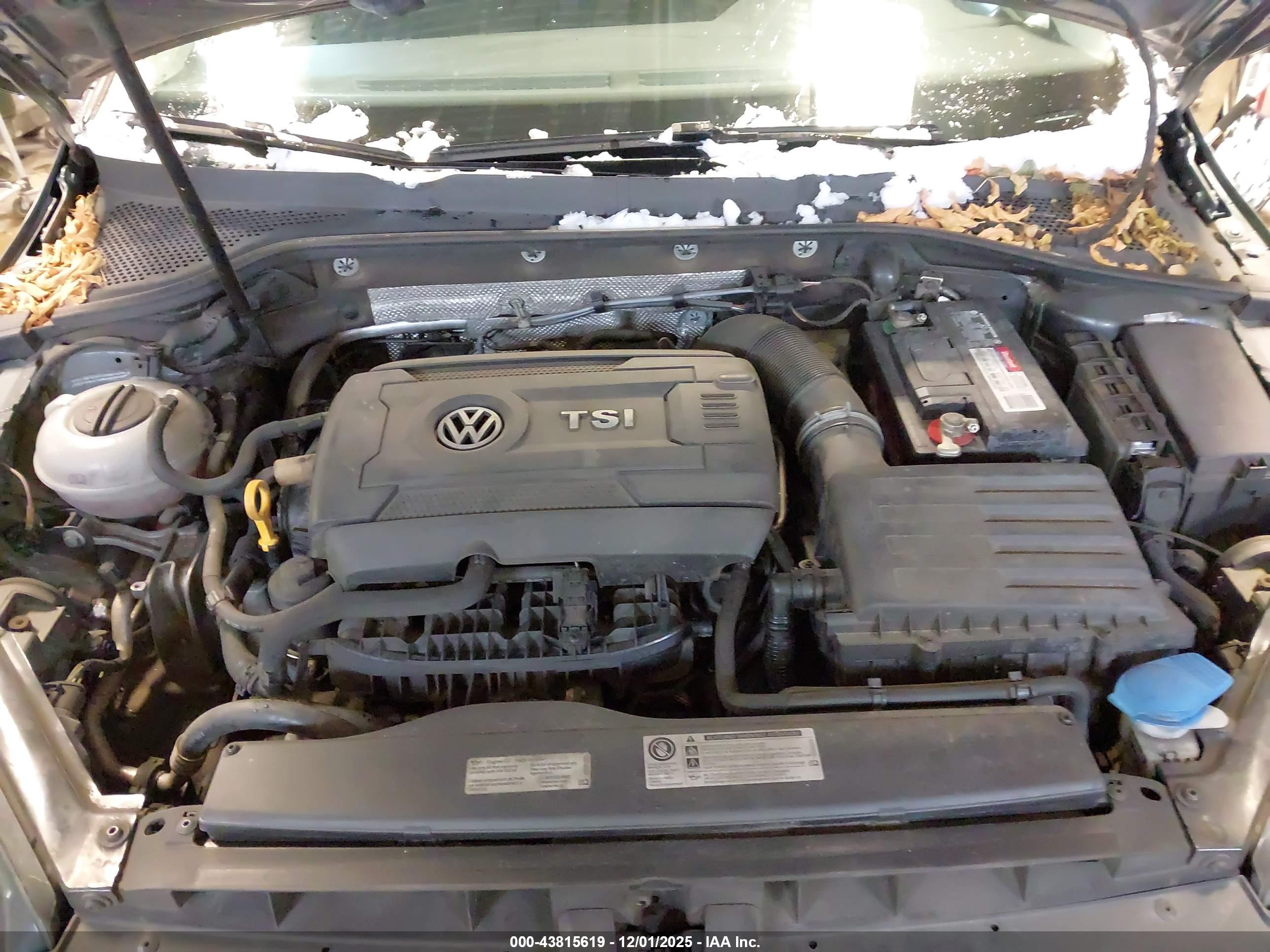 VOLKSWAGEN GOLF image 10