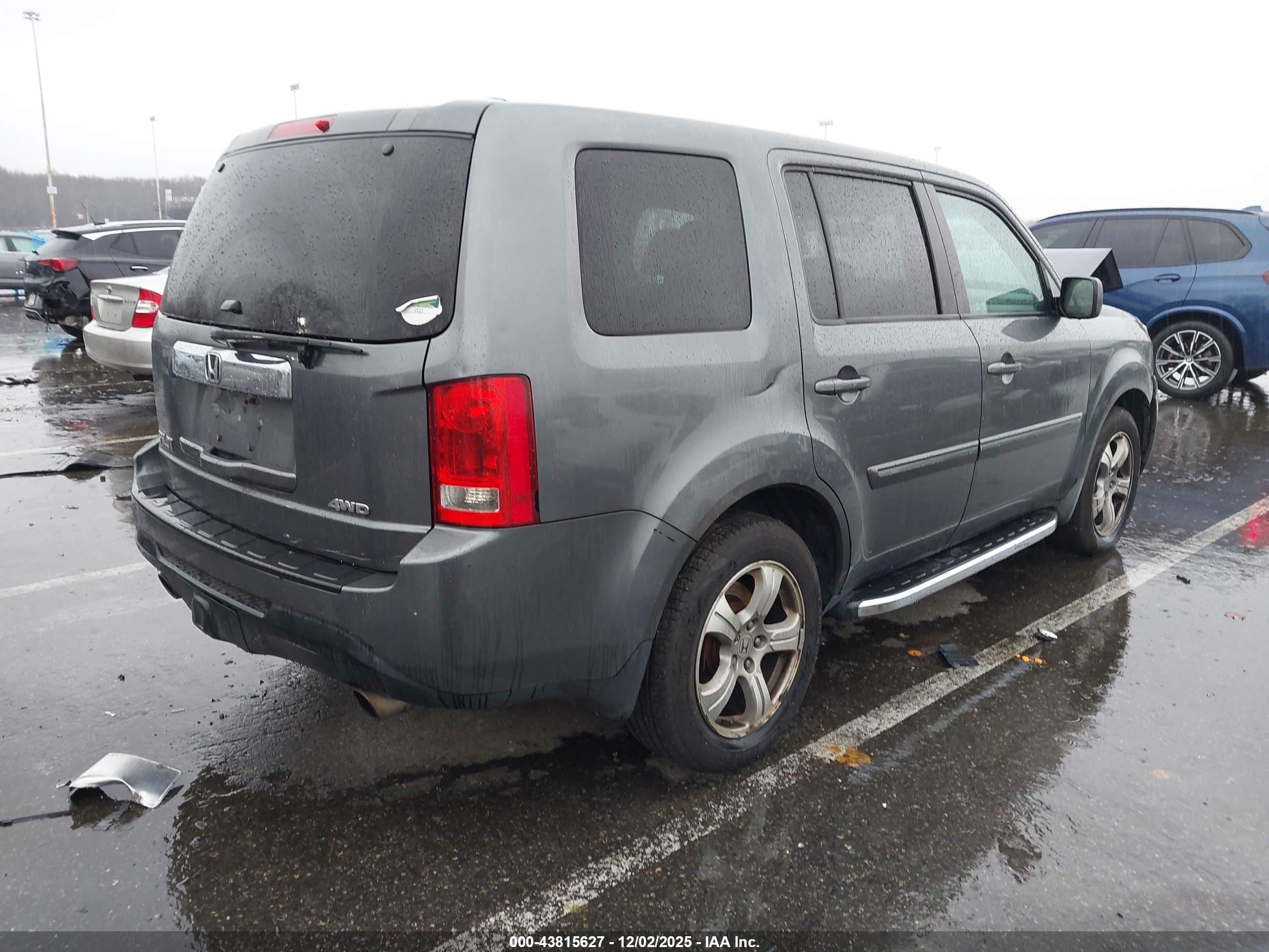 HONDA PILOT image 4