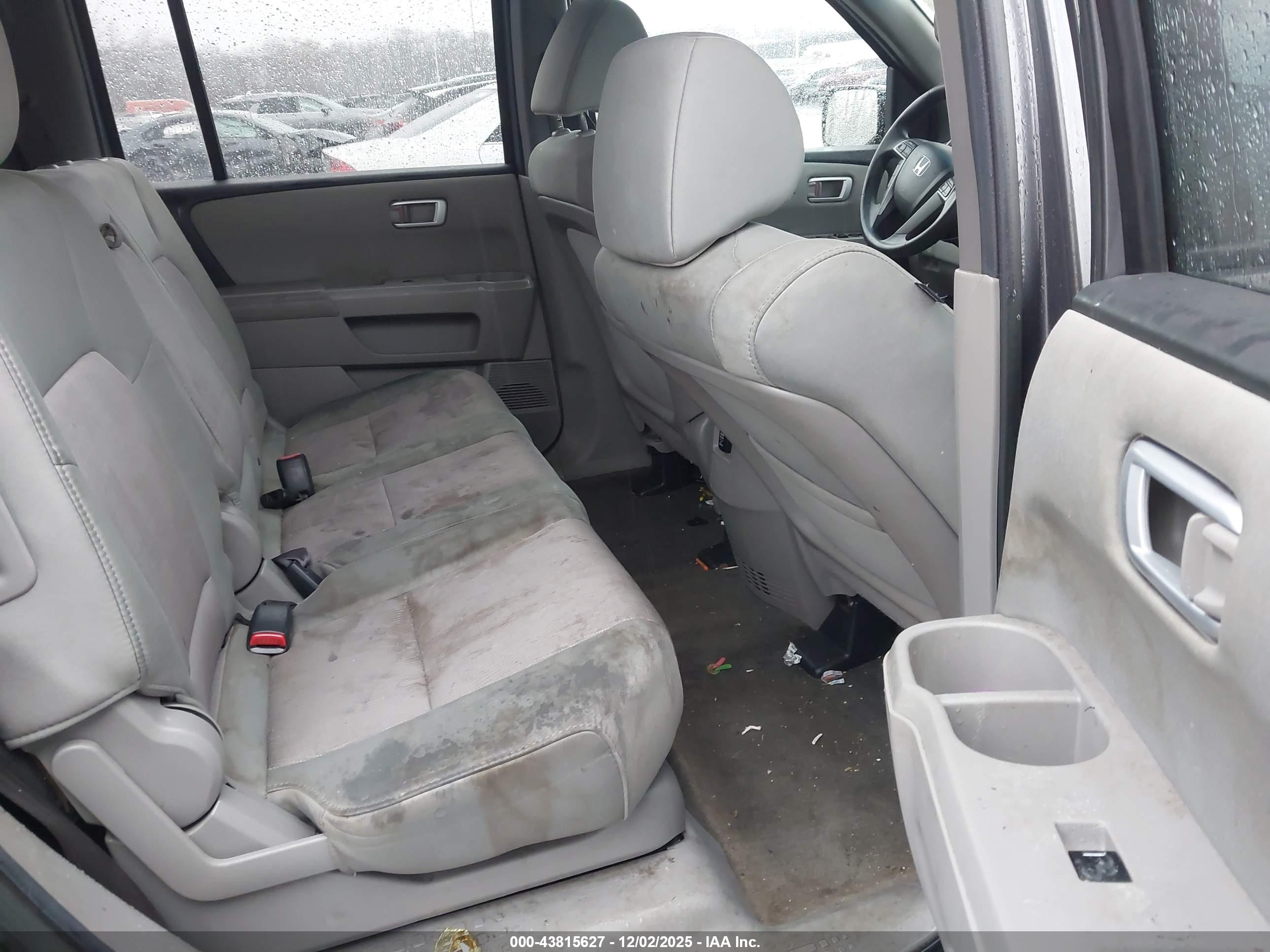 HONDA PILOT image 8