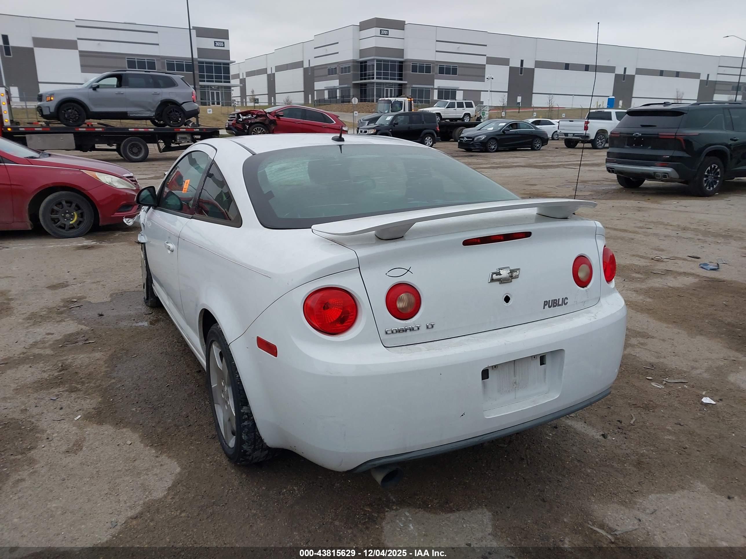 CHEVROLET COBALT image 3
