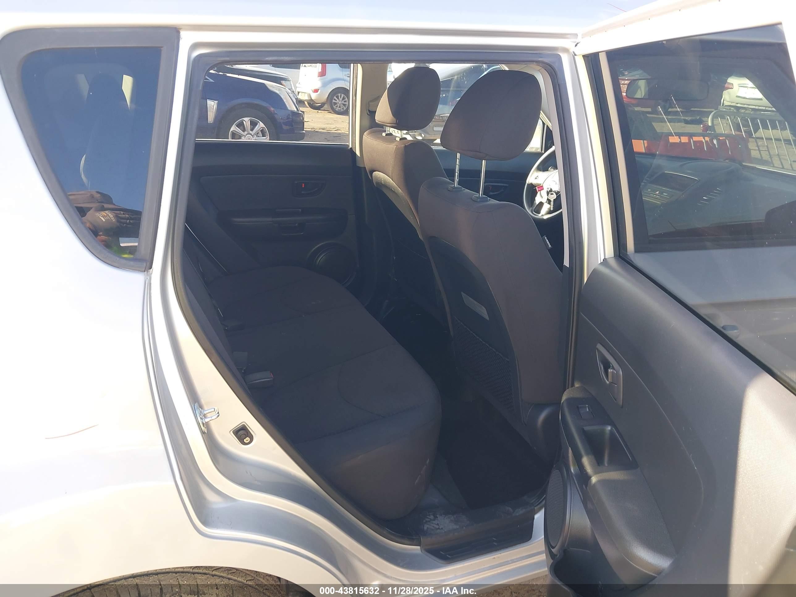 KIA SOUL image 8