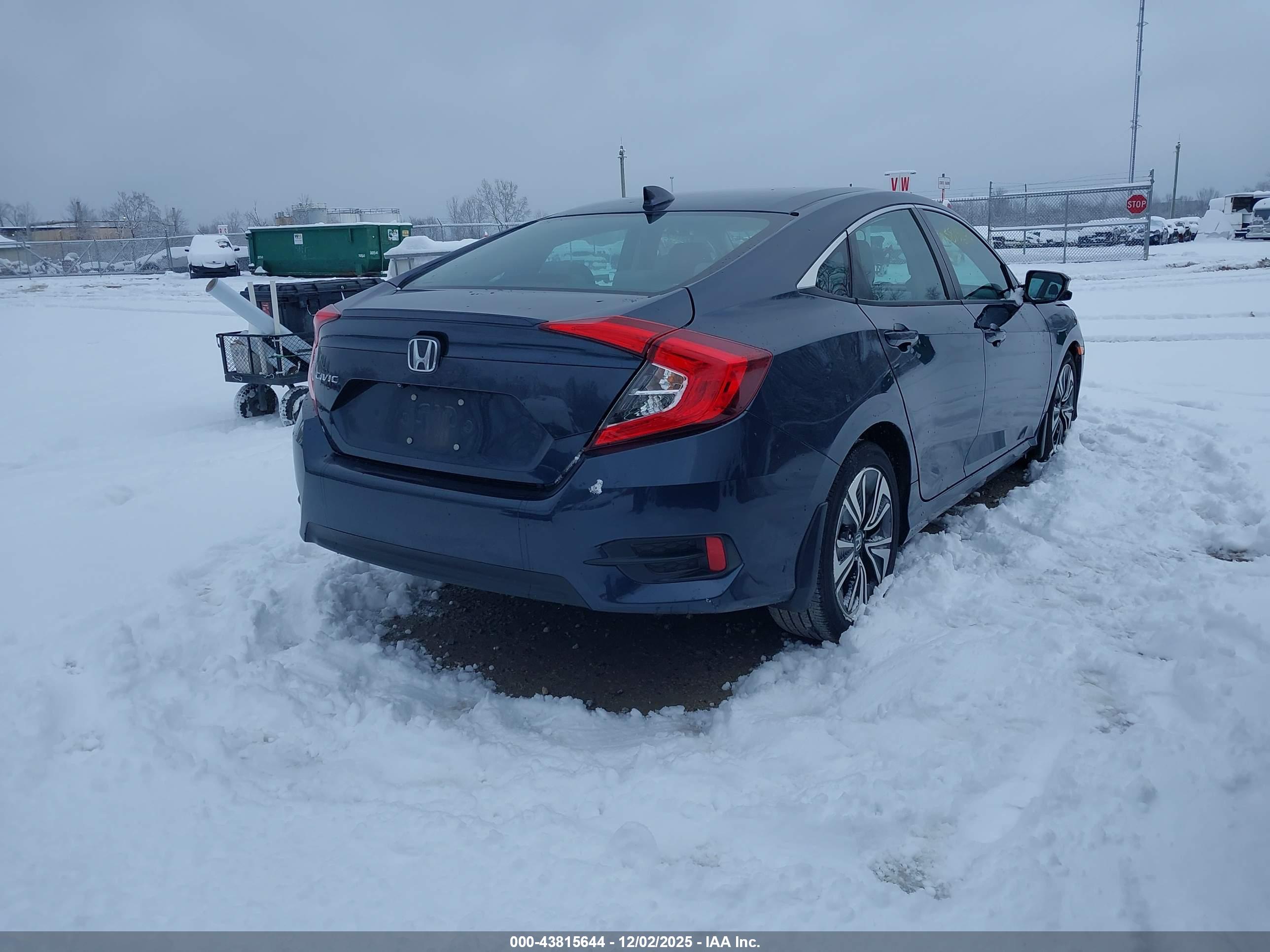 HONDA CIVIC image 4